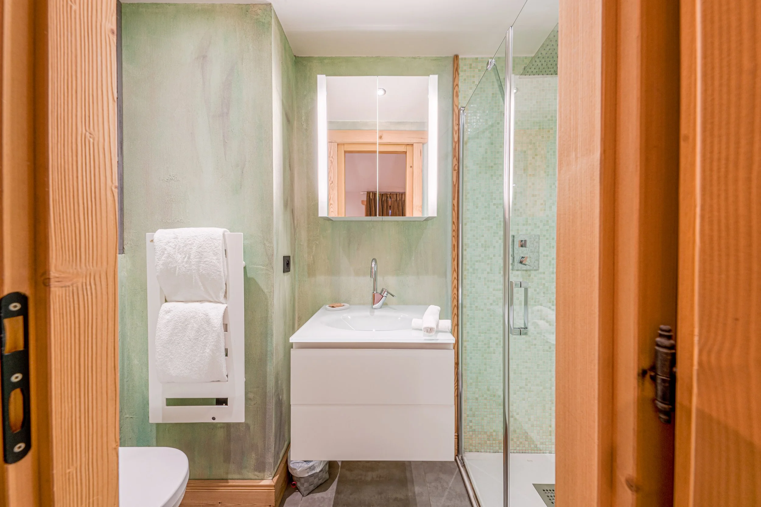 Principal Bathroom