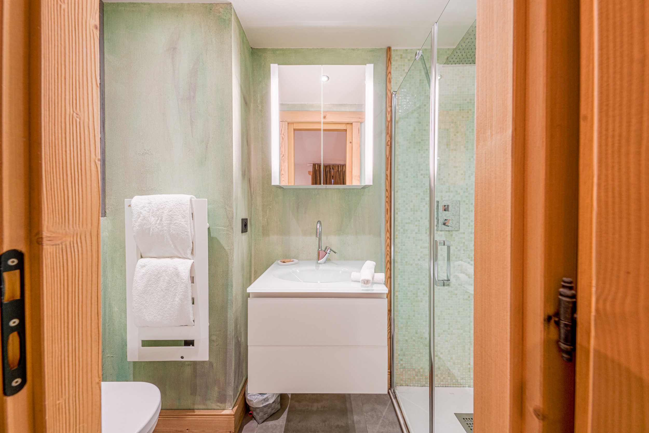 Principal Bathroom