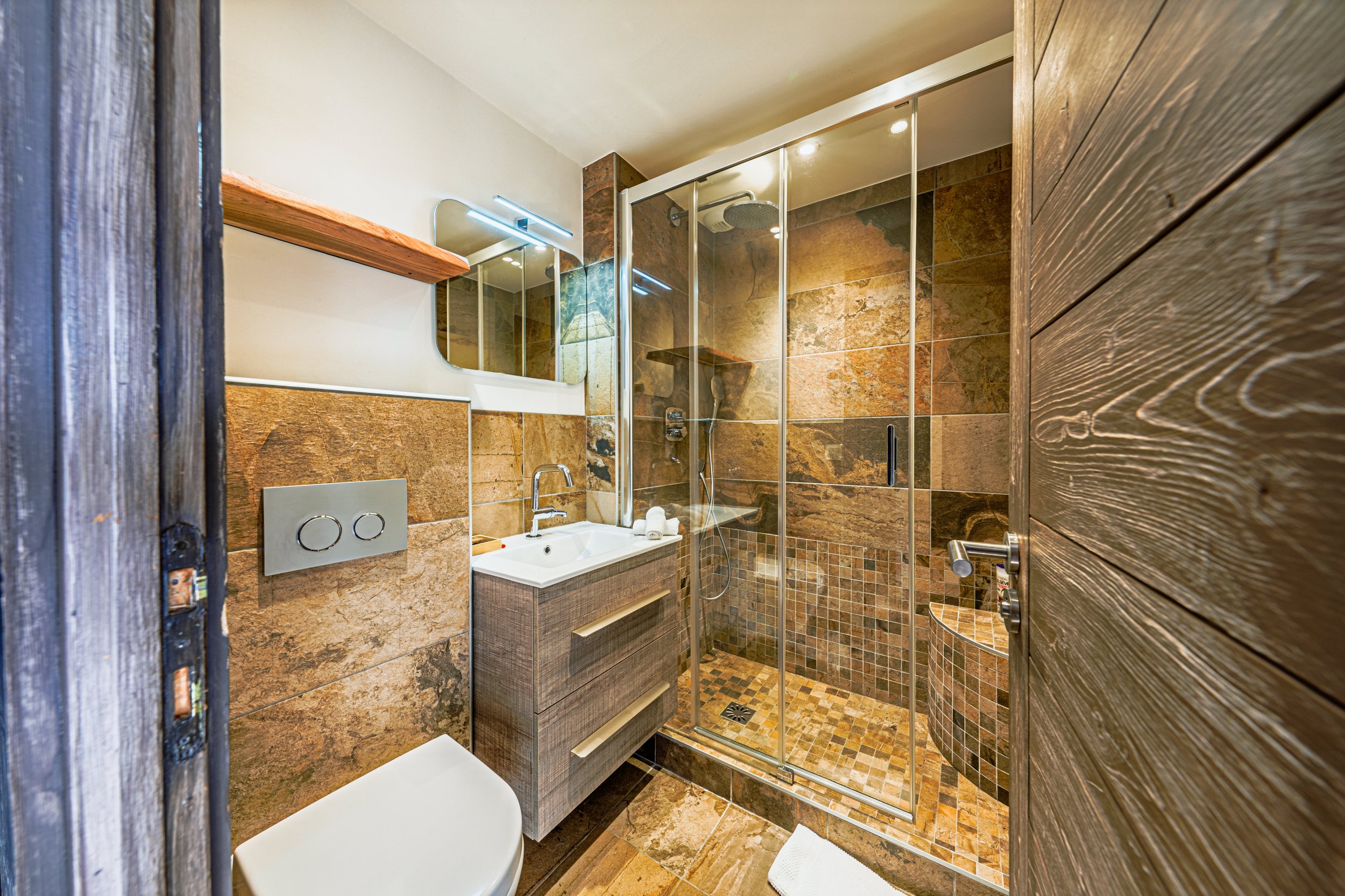 Principal Bathroom