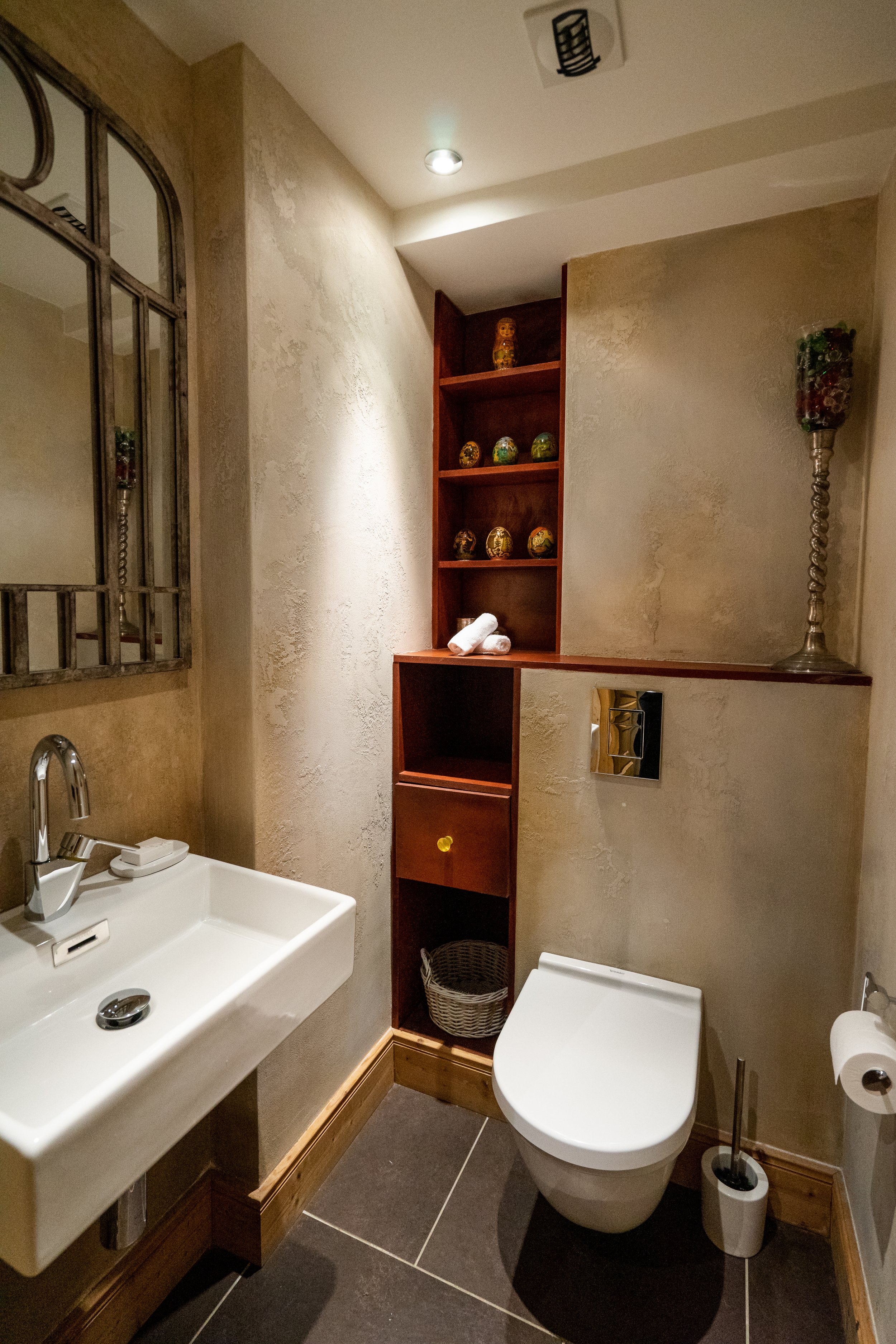 Guest Toilet