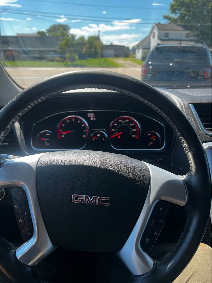 4 steering wheel.jpg