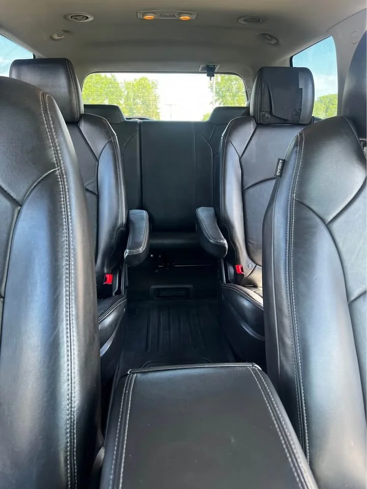 4 interior seating.jpg