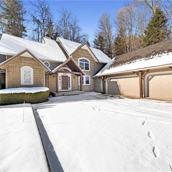 Cuyahoga Falls | $601,900