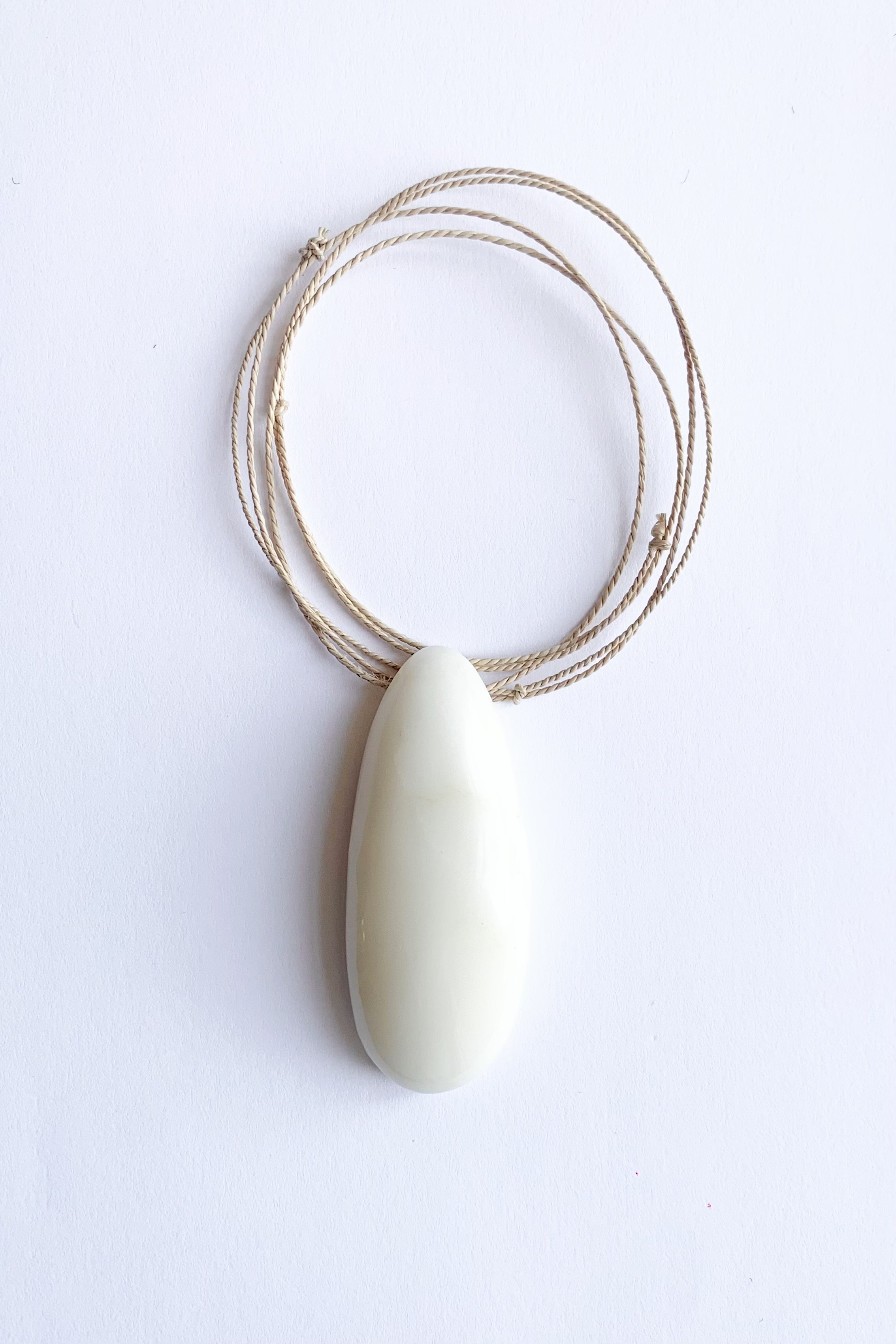 White jade pendant necklace