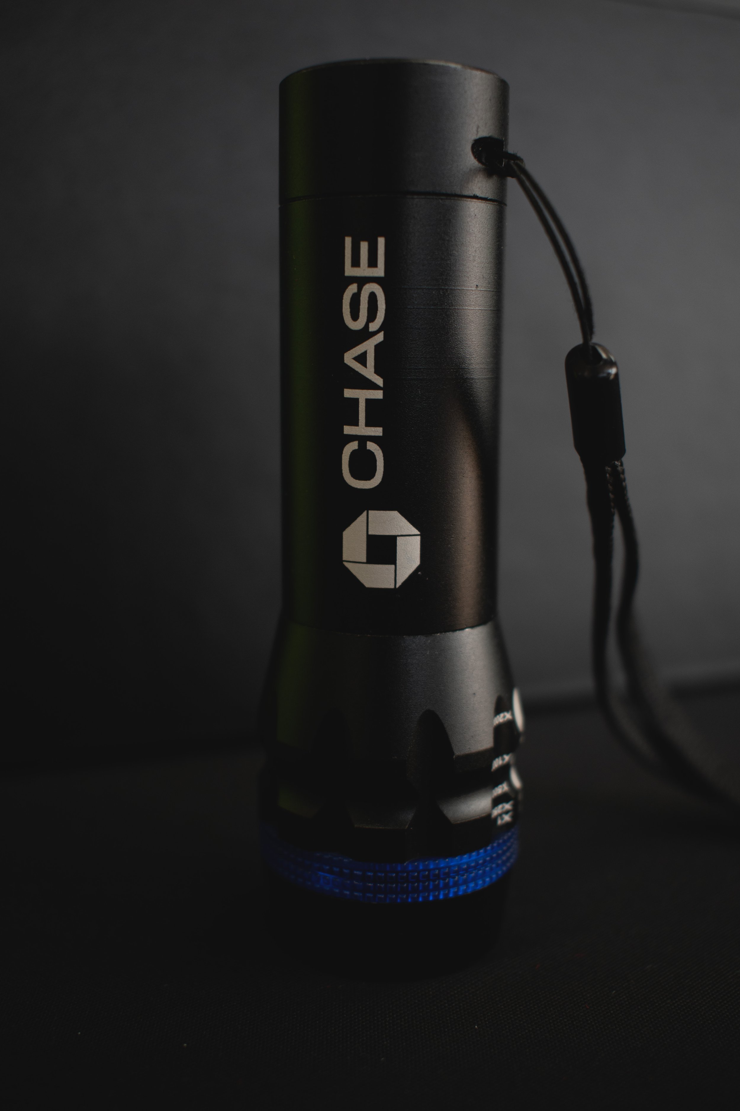 chase_flashlight_crestwear.jpg