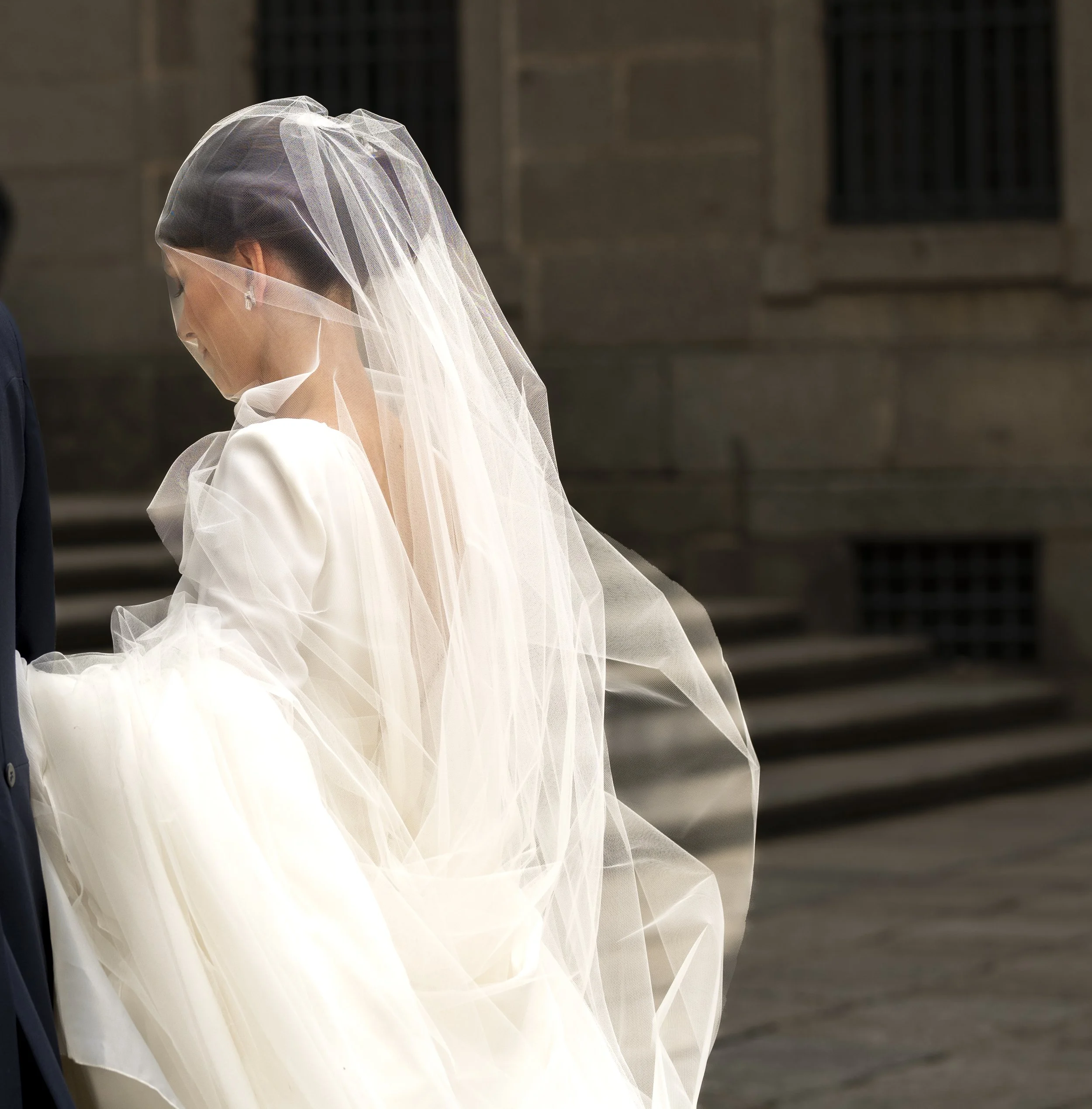 Novia en Basilica de El Escorial