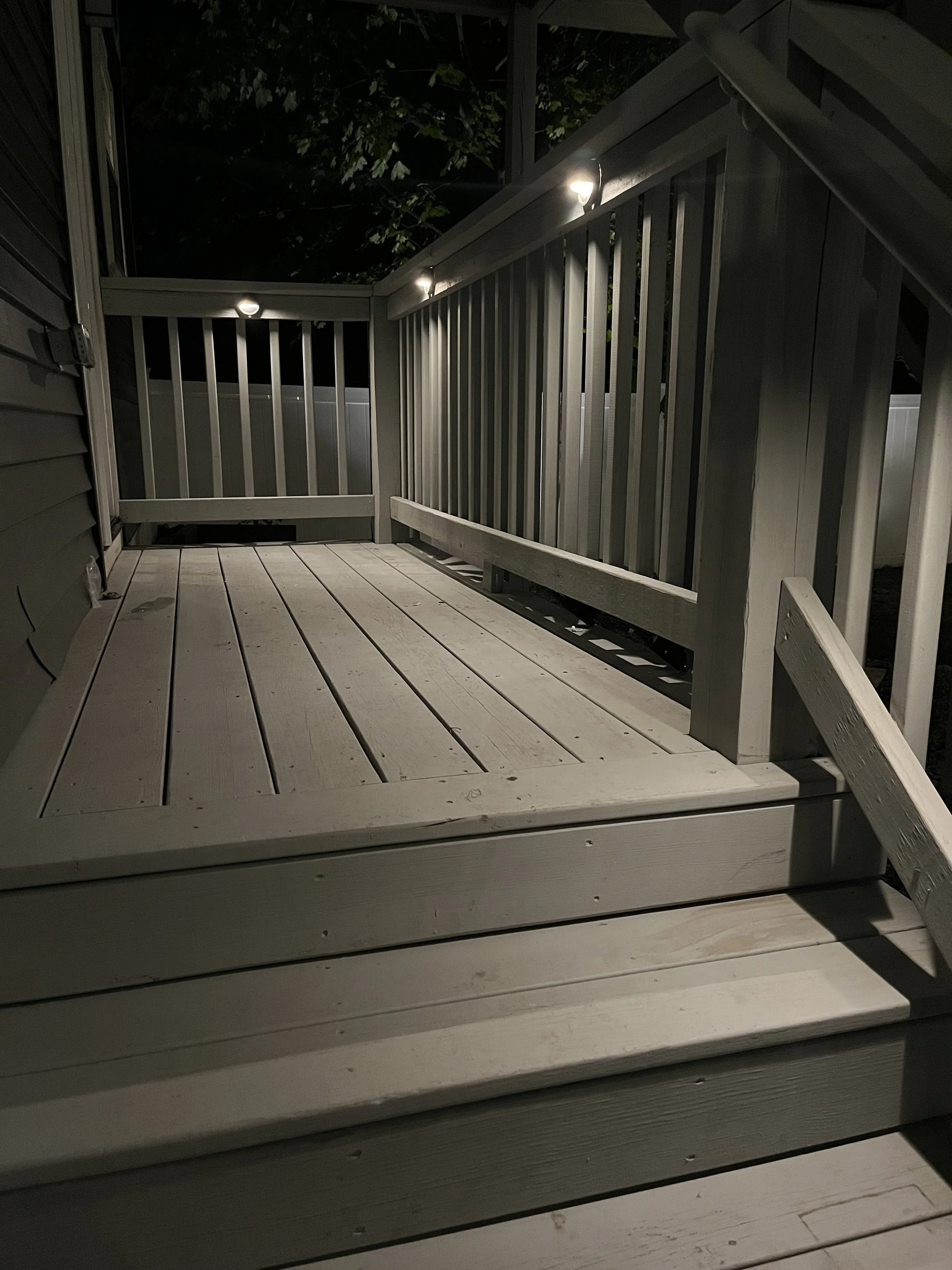hingham-deck-lights-landscape-lighting-low-voltage.jpg