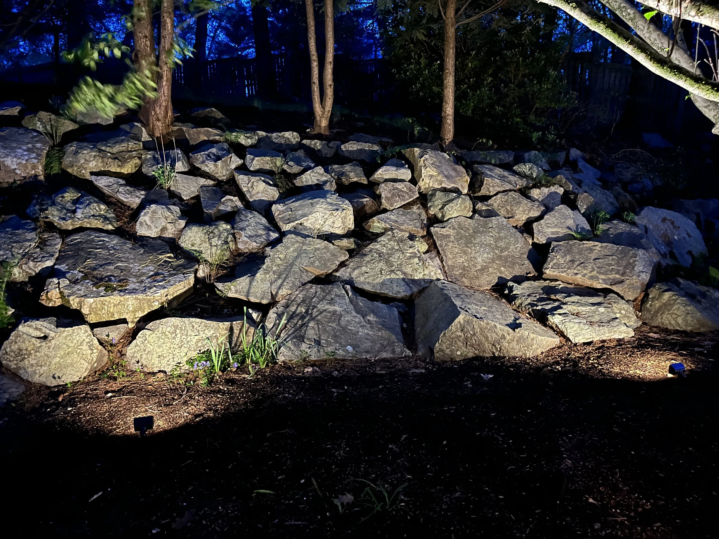 weston-landscape-lighting-rock-wall-lighting.jpg