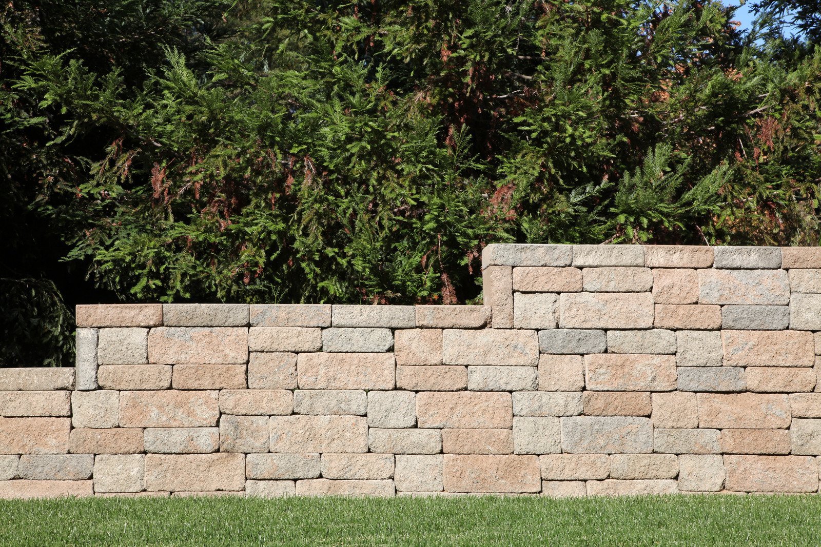 Start Now: Add Hardscaping Features That Prepare Your Yard for Summer