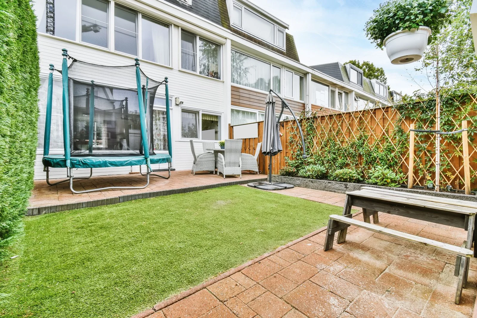 The Art of the Small Yard: Creative Ways to Maximize Your Outdoor Space