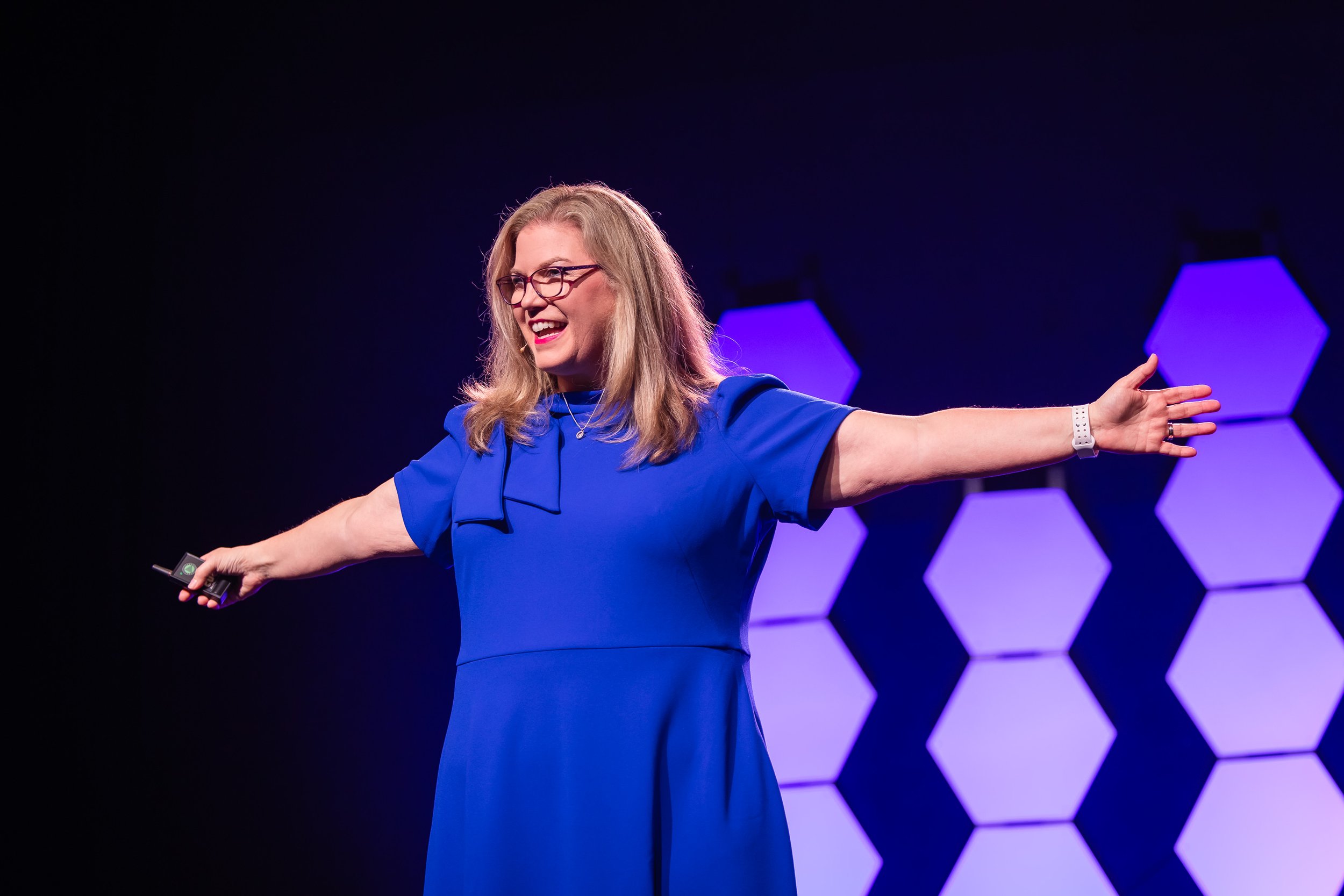 Sherri getting applause 2 - Copy.jpg