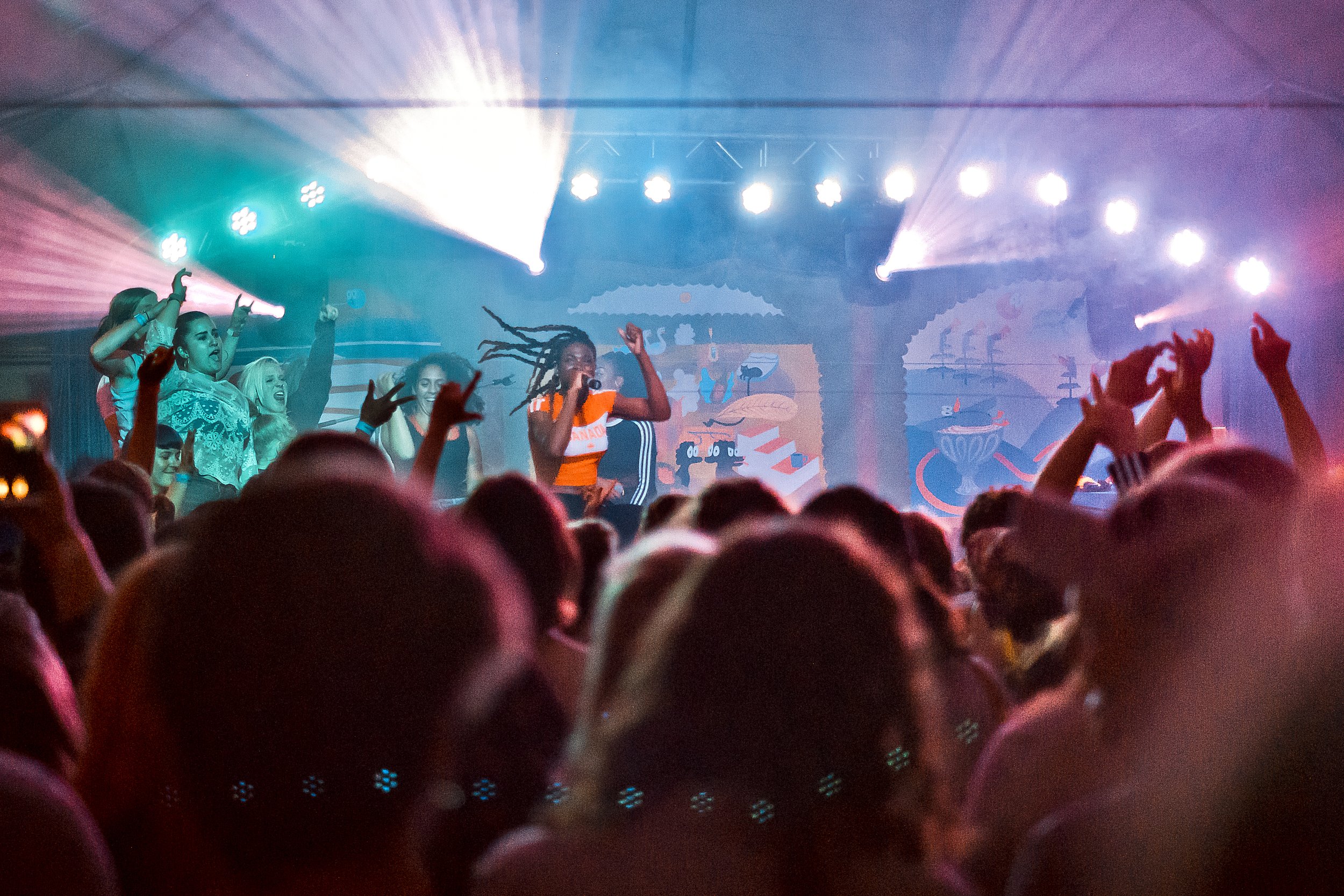 Mainstage photo by Corey Isenor 2019