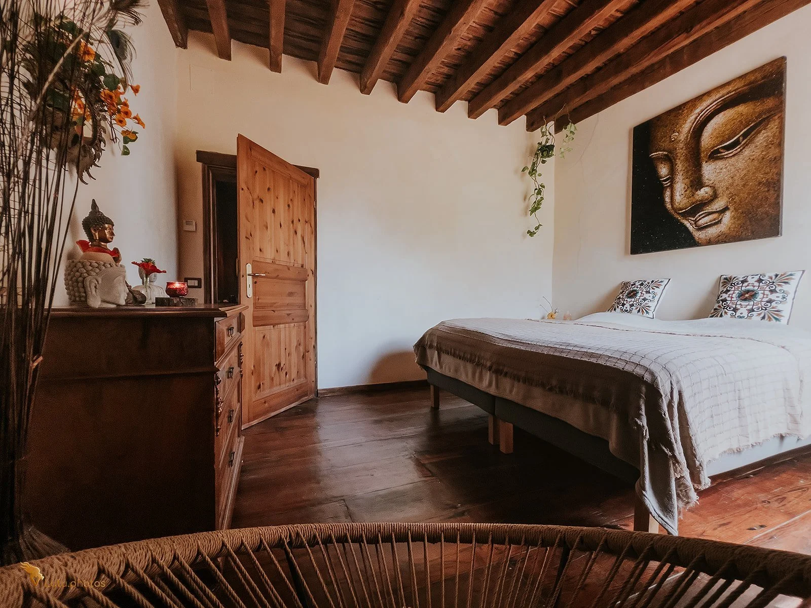 lutu.photos-eco-finca-miraflores-lapalma-canary-islands-budha-room-canarias-spain-photographer-interior-retreat-centre-1237-2.jpg