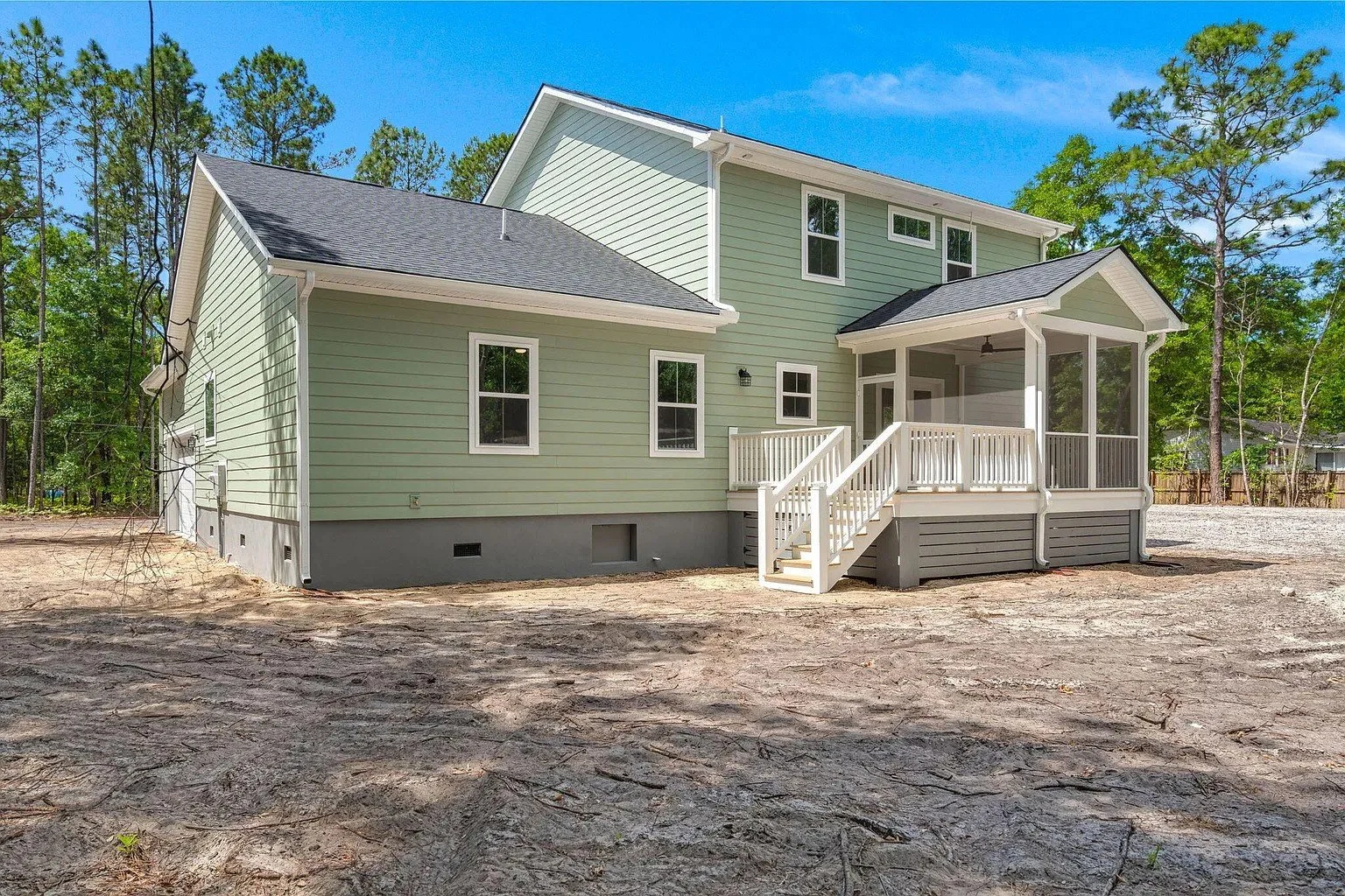 17-sandy-hill-farm-back-exterior.jpg