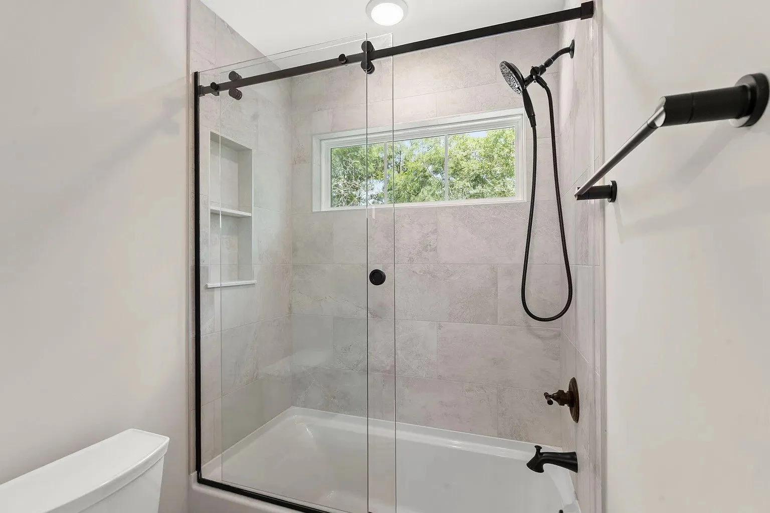14-sandy-hill-farm-bathroom-shower.jpg