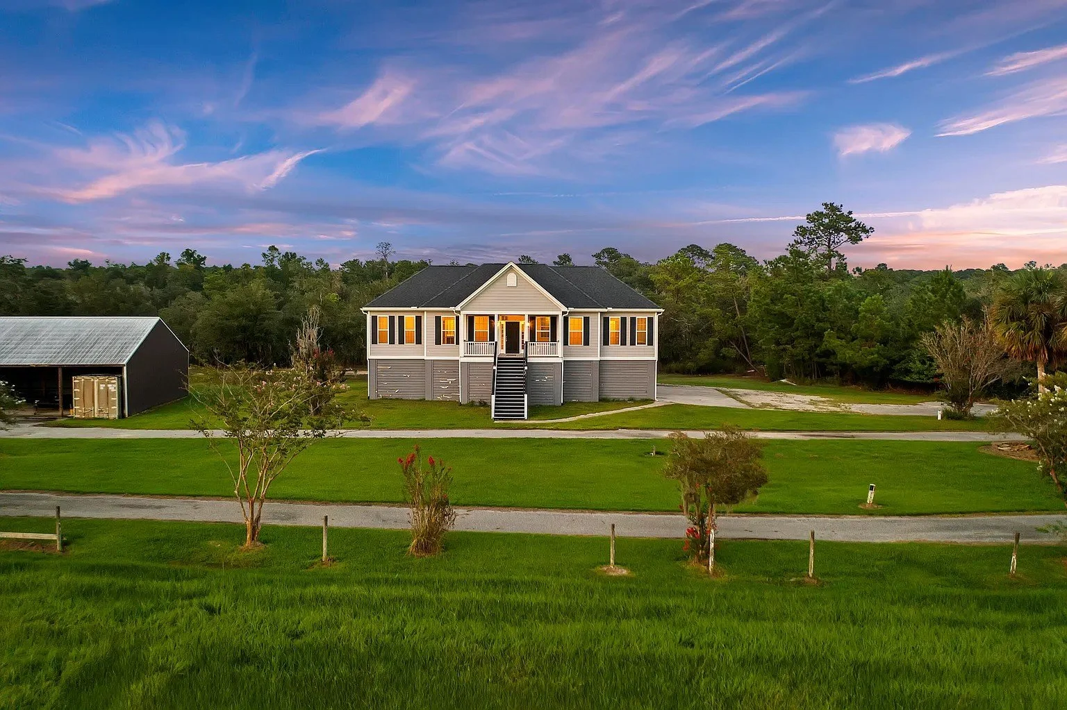 01-copperhead-trail-front-exterior-dusk.jpg
