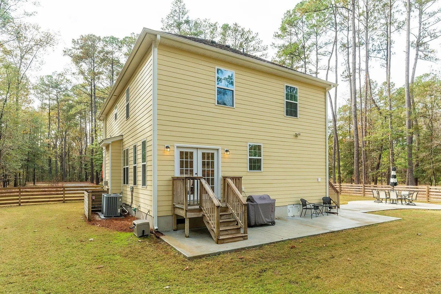 12-pepper-grass-trail-back-patio.jpg