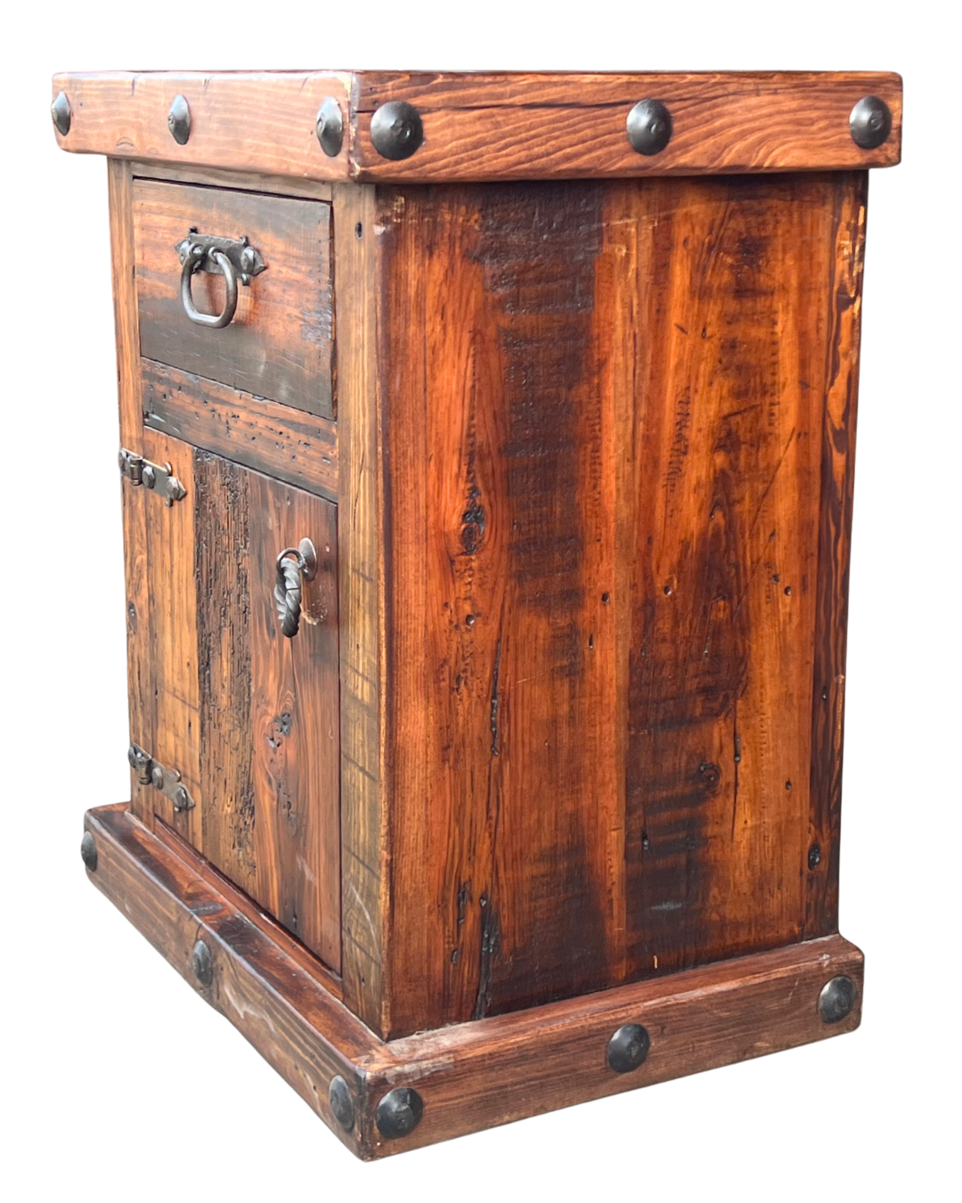 Chairs, Pillows, Accessories copy 37.png