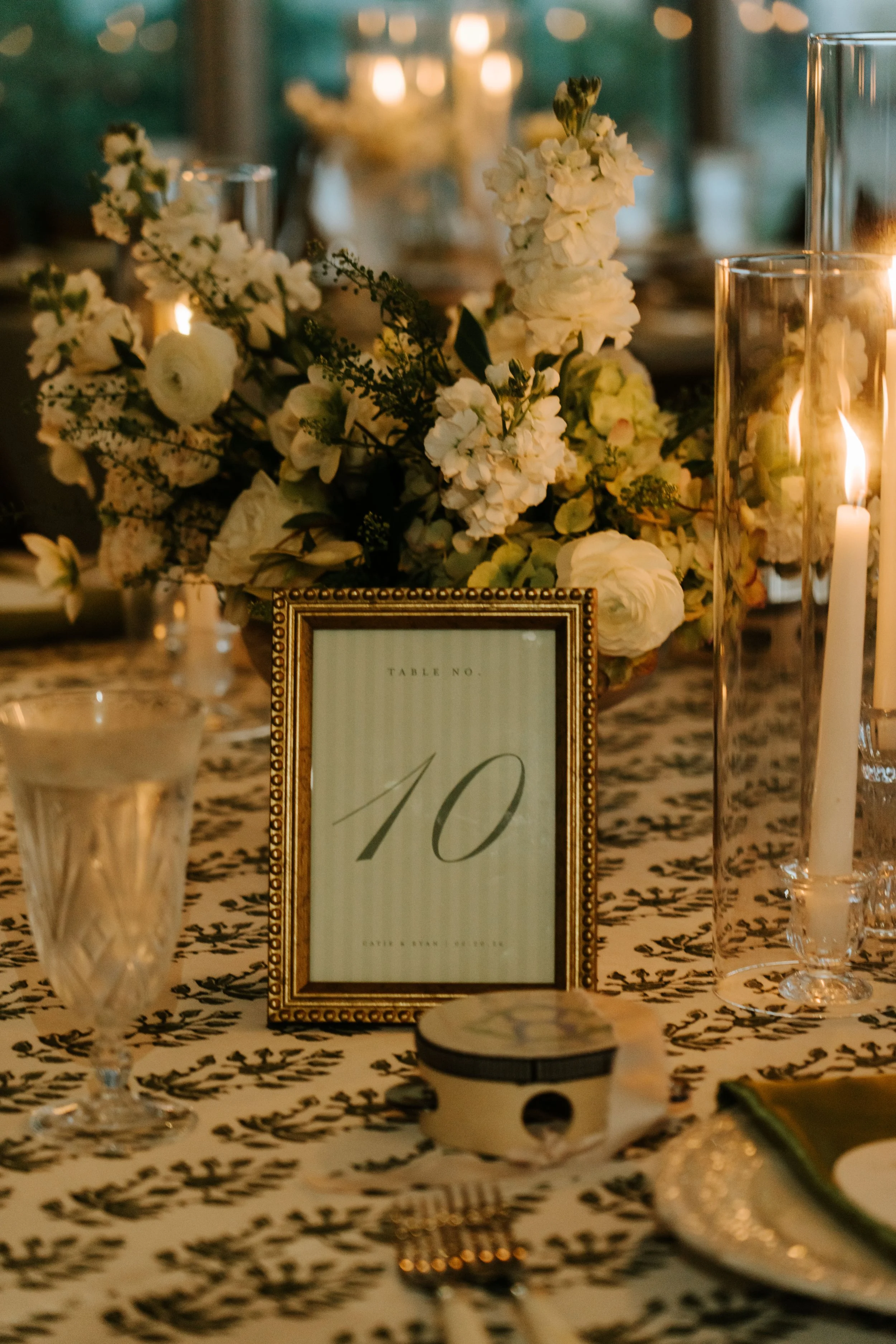 Charleston-Wedding-Photographer-Lowndes-Grove-03177.jpg
