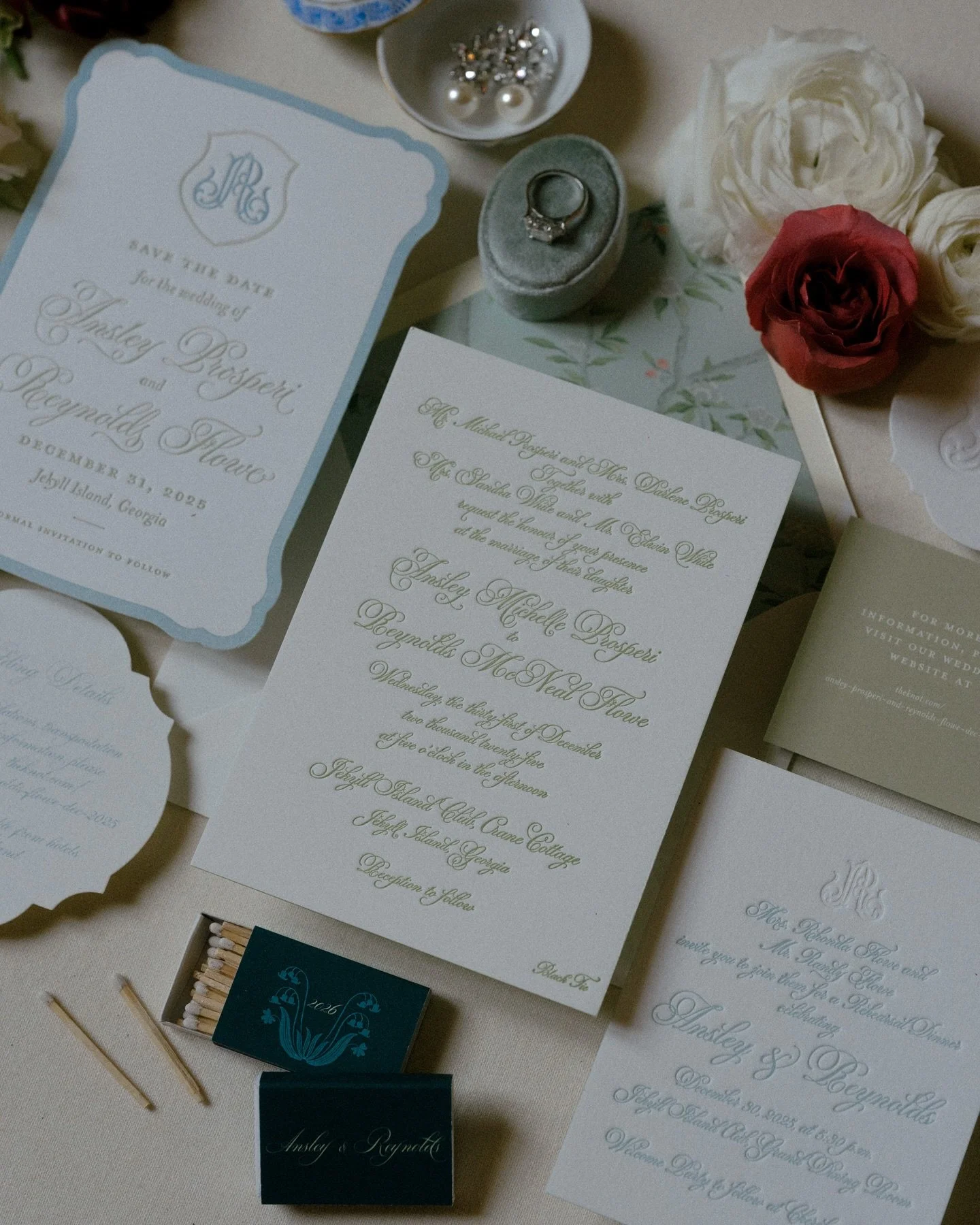 The best way to ring in the New Year 🥂 Ansley + Reynolds kicked off 2026 with a celebration that was the perfect blend of Southern elegance and NYE magic. It was such an honor to create their paper and see it all come to life so beautifully!!