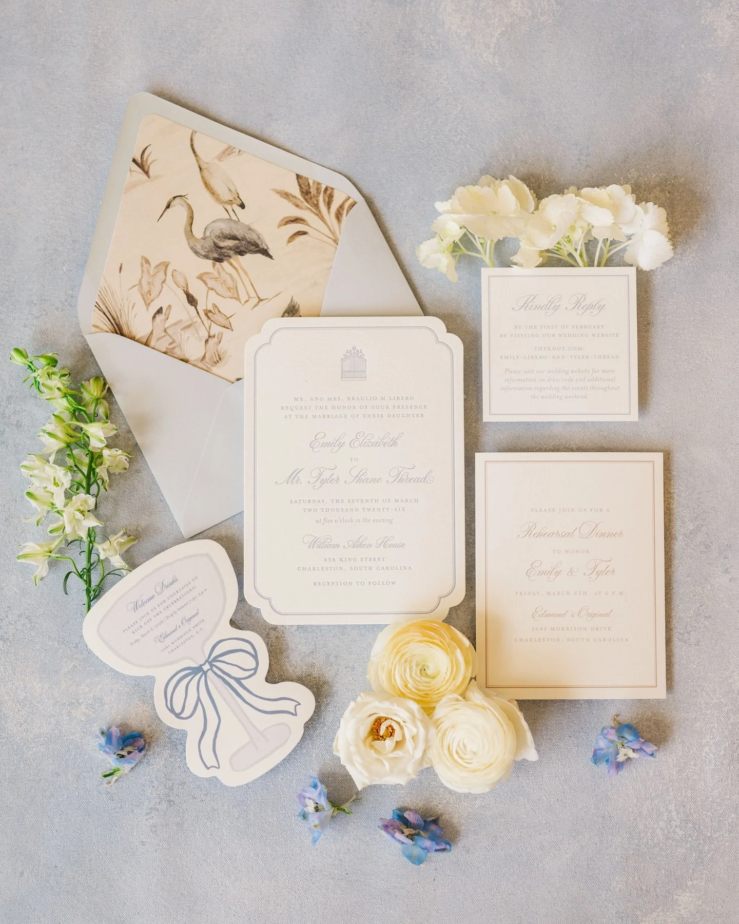 A love letter to the Holy City 🕊️ for Emily and Tyler&rsquo;s spring day, we pulled inspiration from the Lowcountry in every piece to fully capture Charleston&rsquo;s charm &mdash; from Lowcountry-inspired table names and hand painted oyster escort 