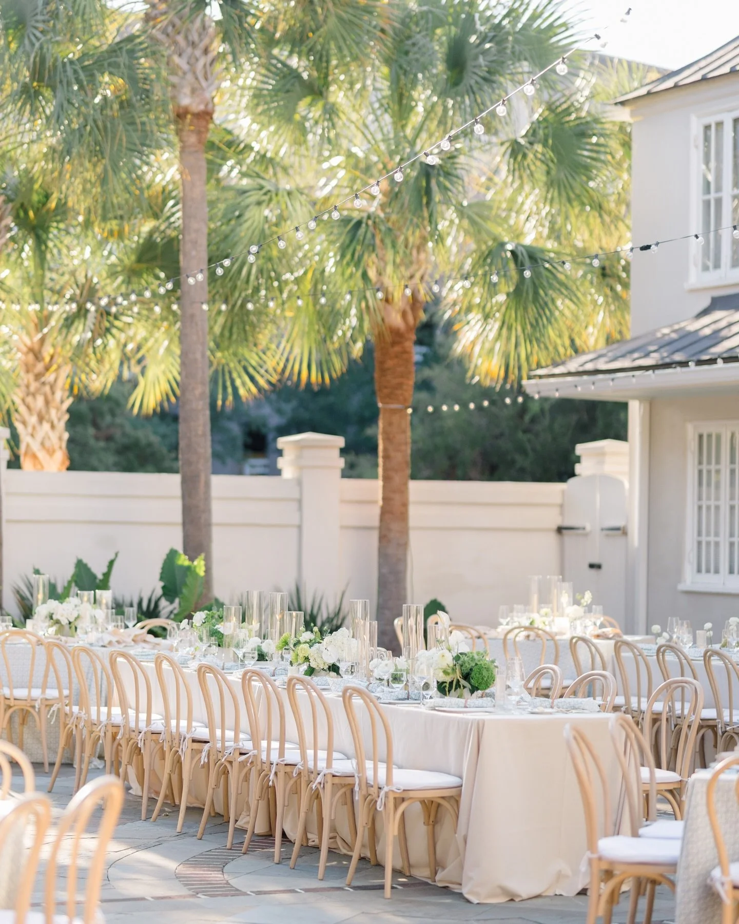 Blue summer 🫧 pure coastal magic for Caitlin + Sam!