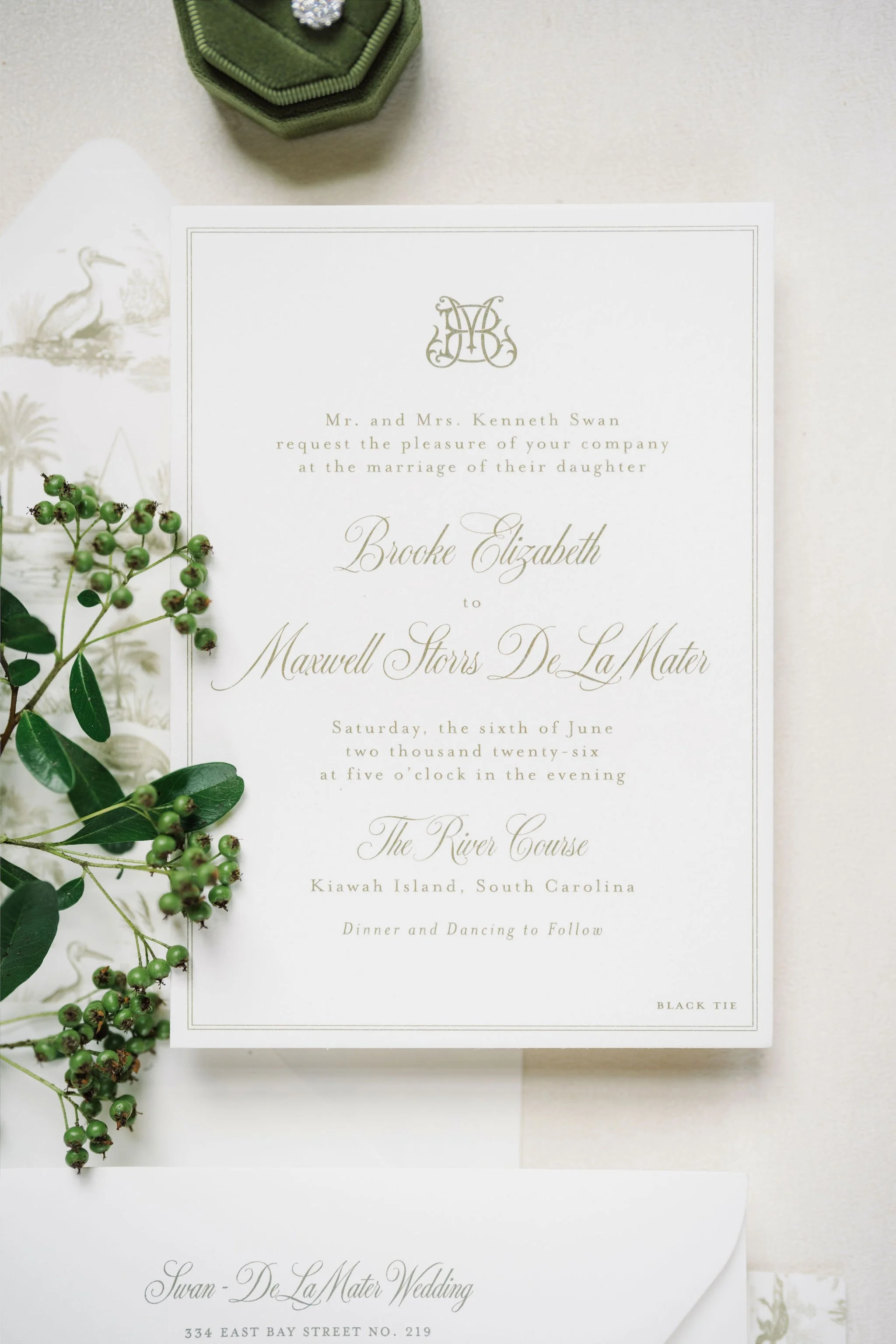 Brooke+Max-KiawahRiverCourseWedding-10.jpg