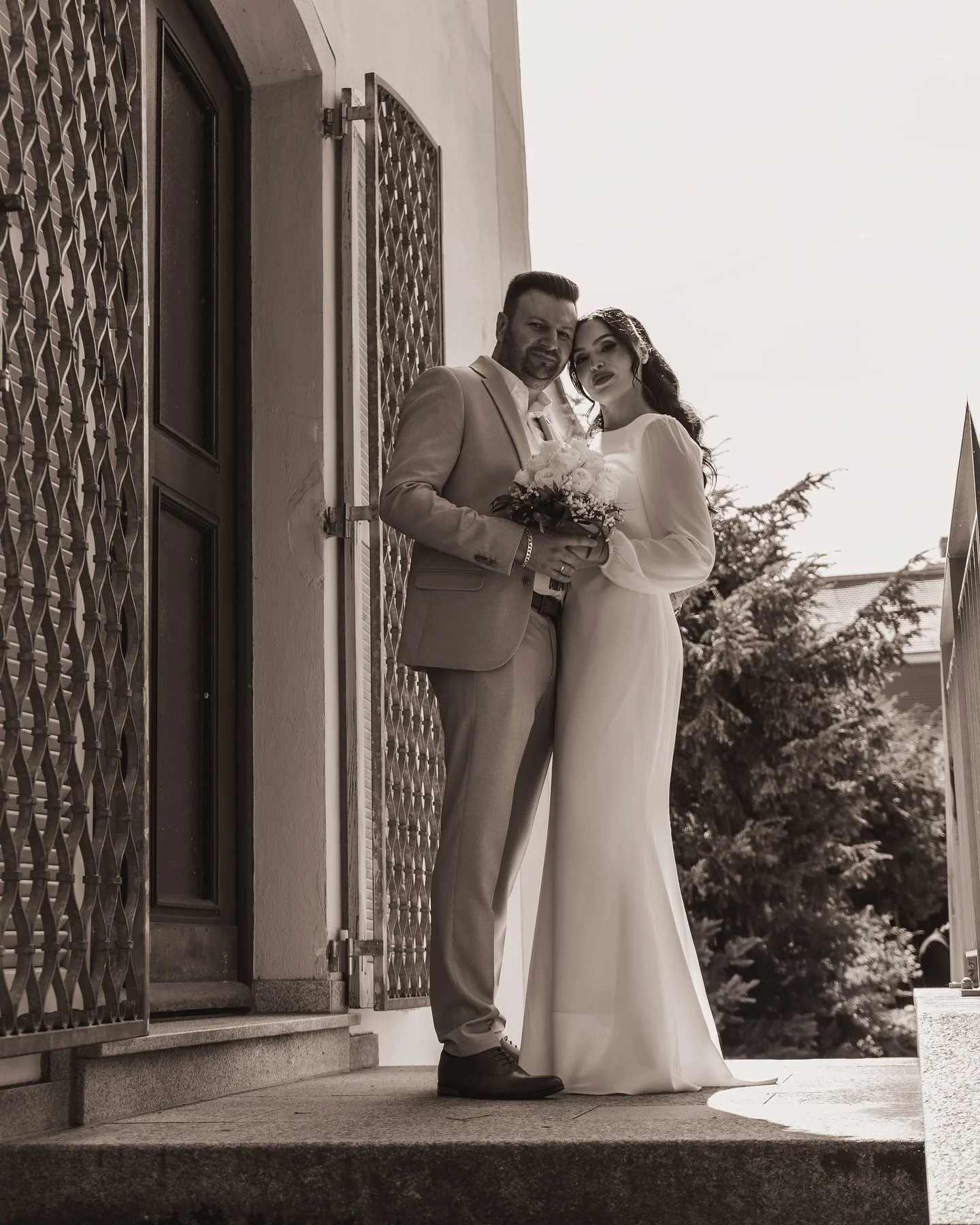 #love #weddingphotography #weddingday #couplegoals #romance #weddinginspo #bridetobe #groom #photography #instawedding #weddingmoments #weddingvibes #capturelove #instaphotography #storyteller #ulm #biberach