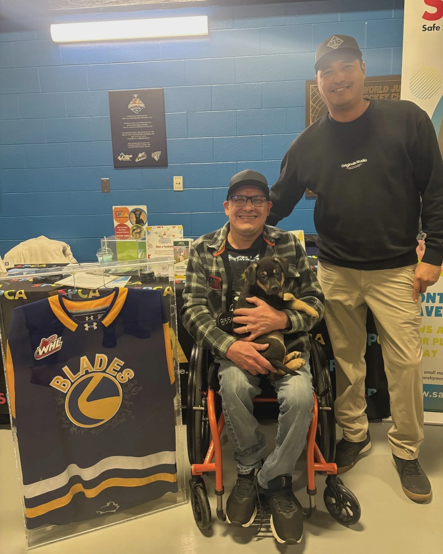 Huge thanks to the @bladeshockeyofficial  for hosting us at the game yesterday for the Chuck a Puck fundraiser.

We had a great time spending the night at the @sasktelcentre, showing off some adorable puppies, and raising money to support the animals