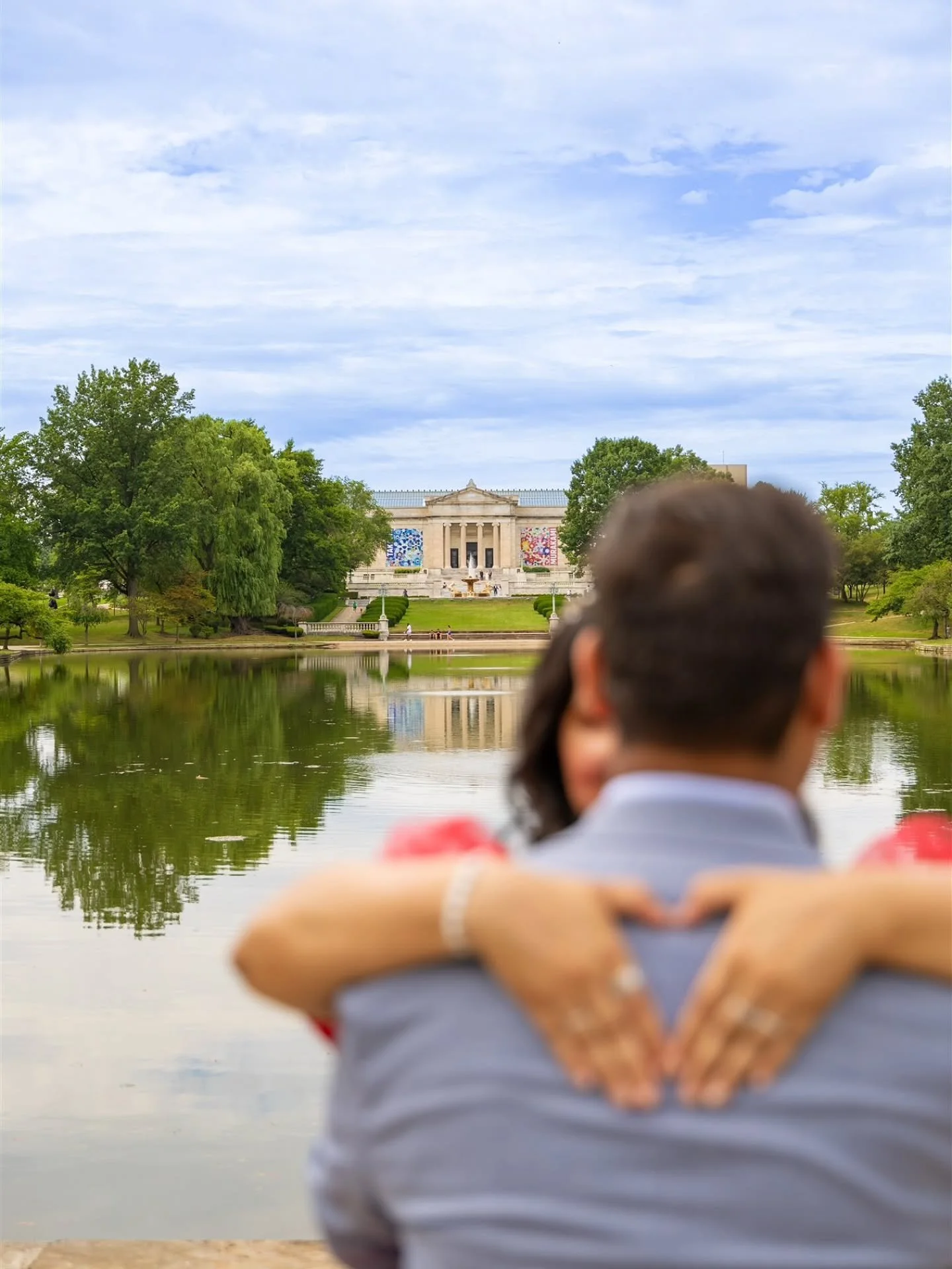 @clevelandmuseumofart was absolutely stunning!!! 
Thanks @eweeksphotography for helping me out! :) 
.
.
#jakemarkko #jakemarkkophotography #photographernearme #photography #couplephotography