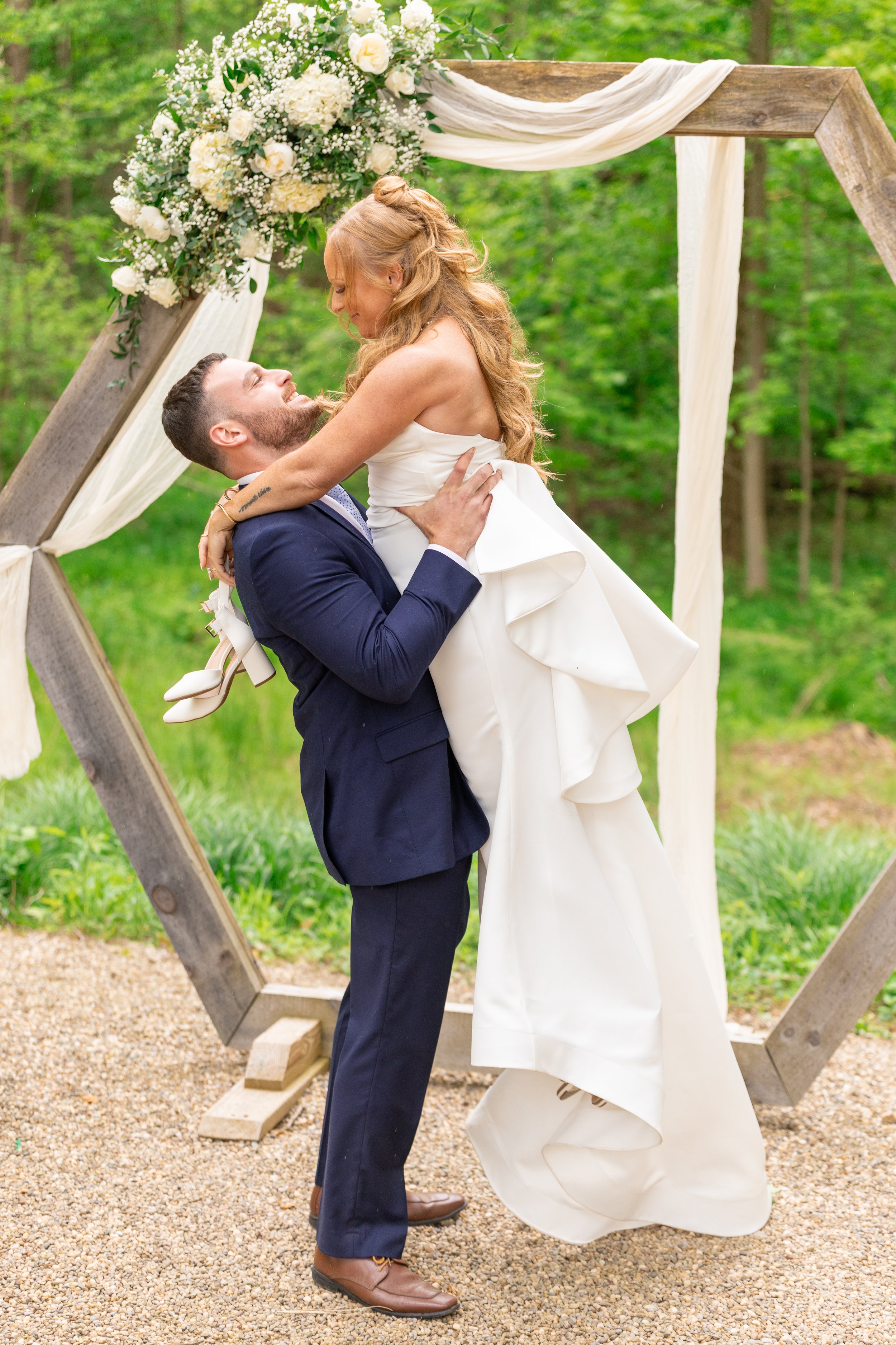 Jon + Lindsey-405.jpg