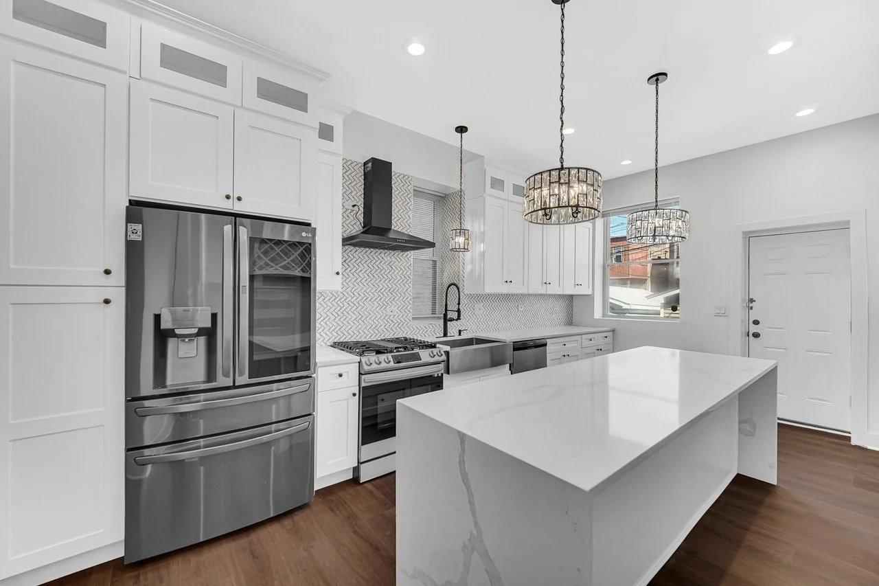 4521 s Vincennes