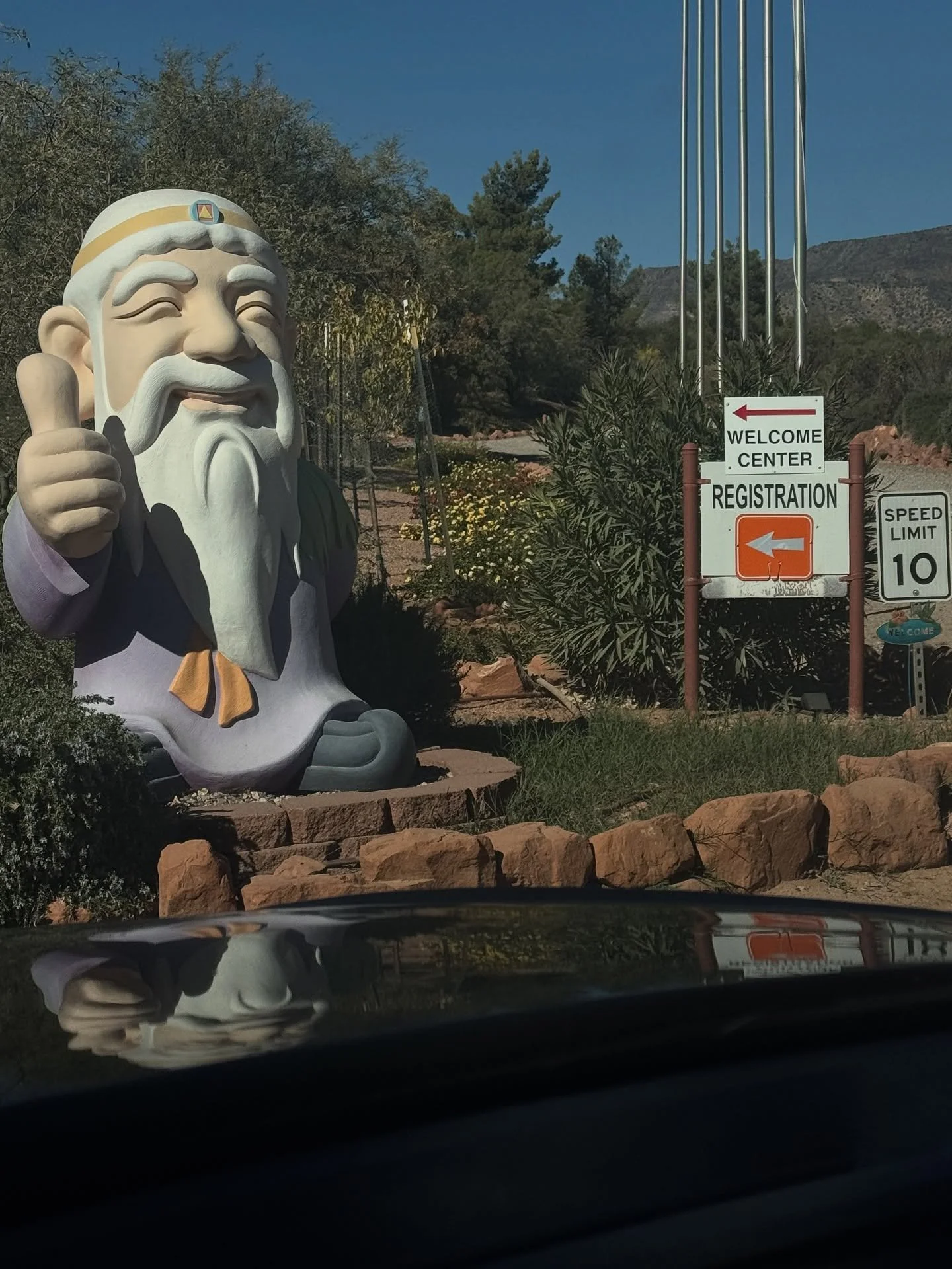 Right on! Healing #sedonaarizona #bethehealer #ʜᴇᴀʟɪɴɢᴊᴏᴜʀɴᴇʏ #peace