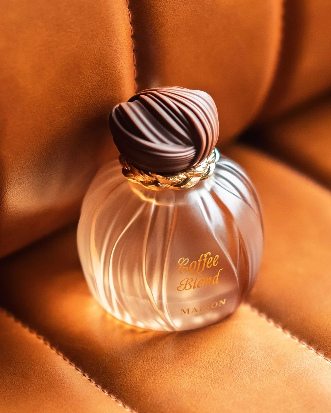 Inspired by Mancera Amore Caffè, Coffee Blend by Maison Asrar captures the essence of a creamy affogato in a bottle. ☕🤎
#maisonasrar #coffeeblend #gulforchid #coffeefragrance #fragrance #perfume #fragranceoftheday  #perfumecollection #perfume