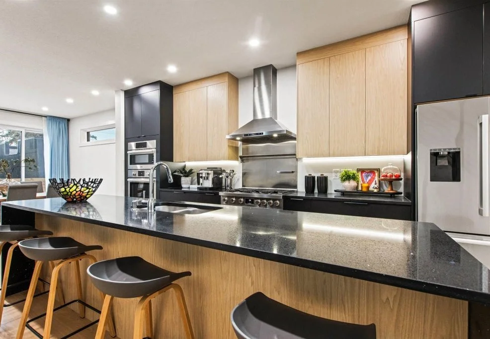 Kitchen3.jpg