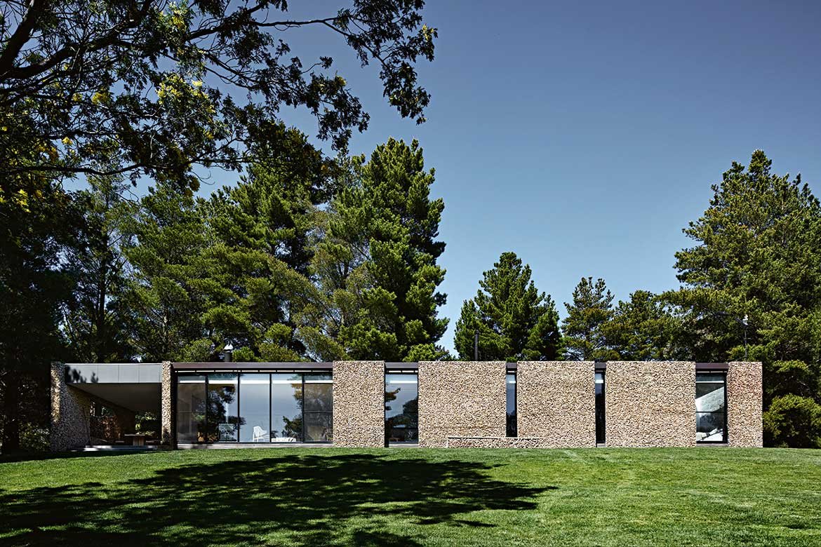 Torpys-Rd-Glenlyon_Exterior01.jpg