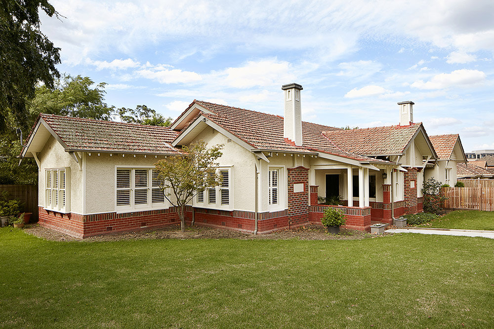 PAD016 Malvern East Residence - Facade.jpg