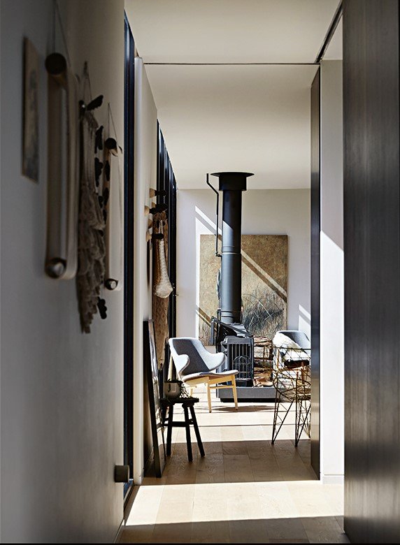 Torpys-Rd-Glenlyon_Hallway07.jpg