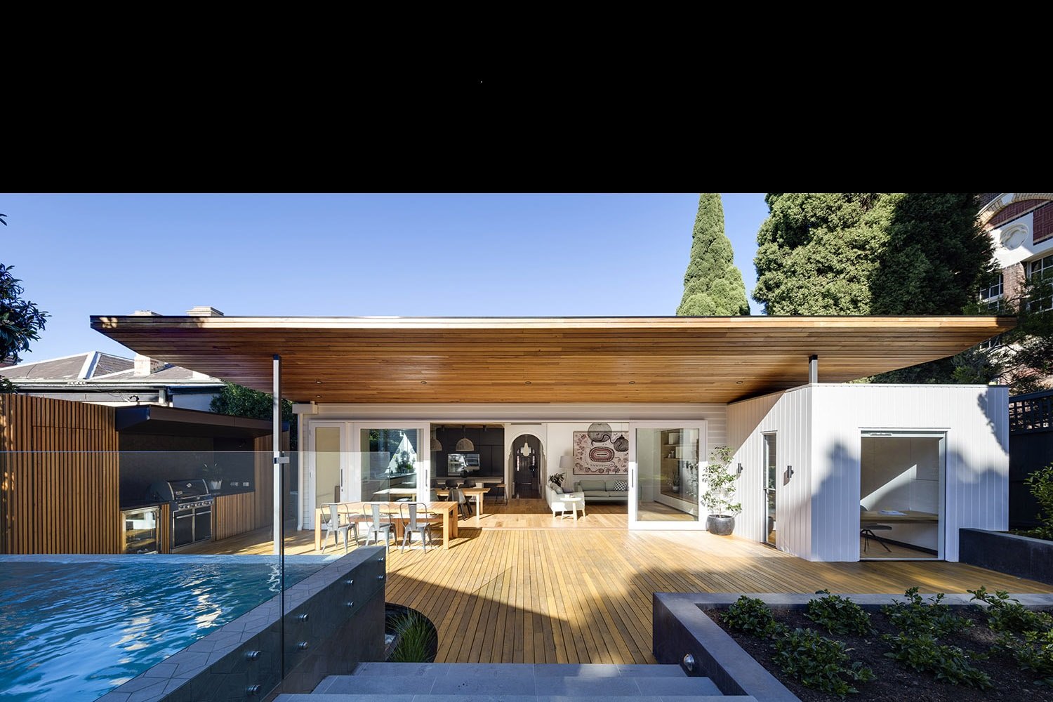 PAD019 Hawthorn East Residence - External 1w.jpg