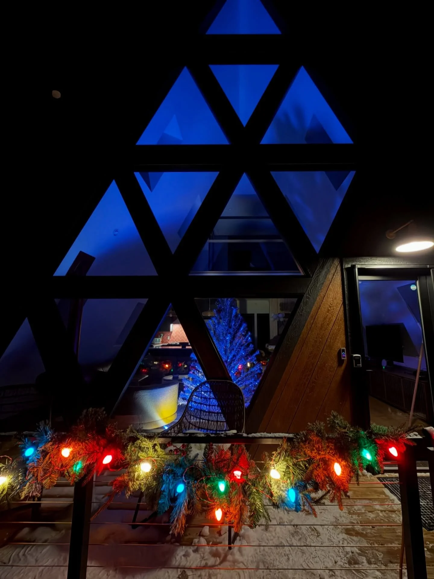 Both cabins are booked for Christmas, but still plenty of available nights to soak up the holiday magic that Saugatuck area has to offer 🎄 #twinpeaksaframes