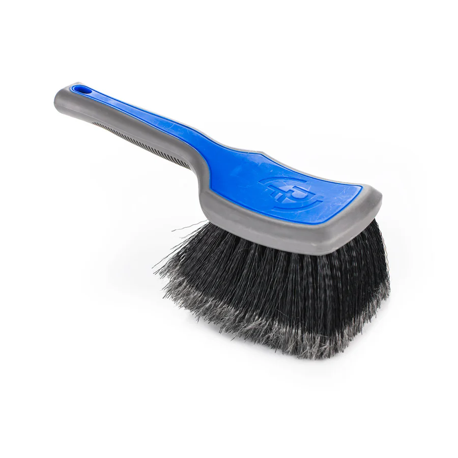 detail-factory-wheel-face-brush-avalanche-handle-web.png