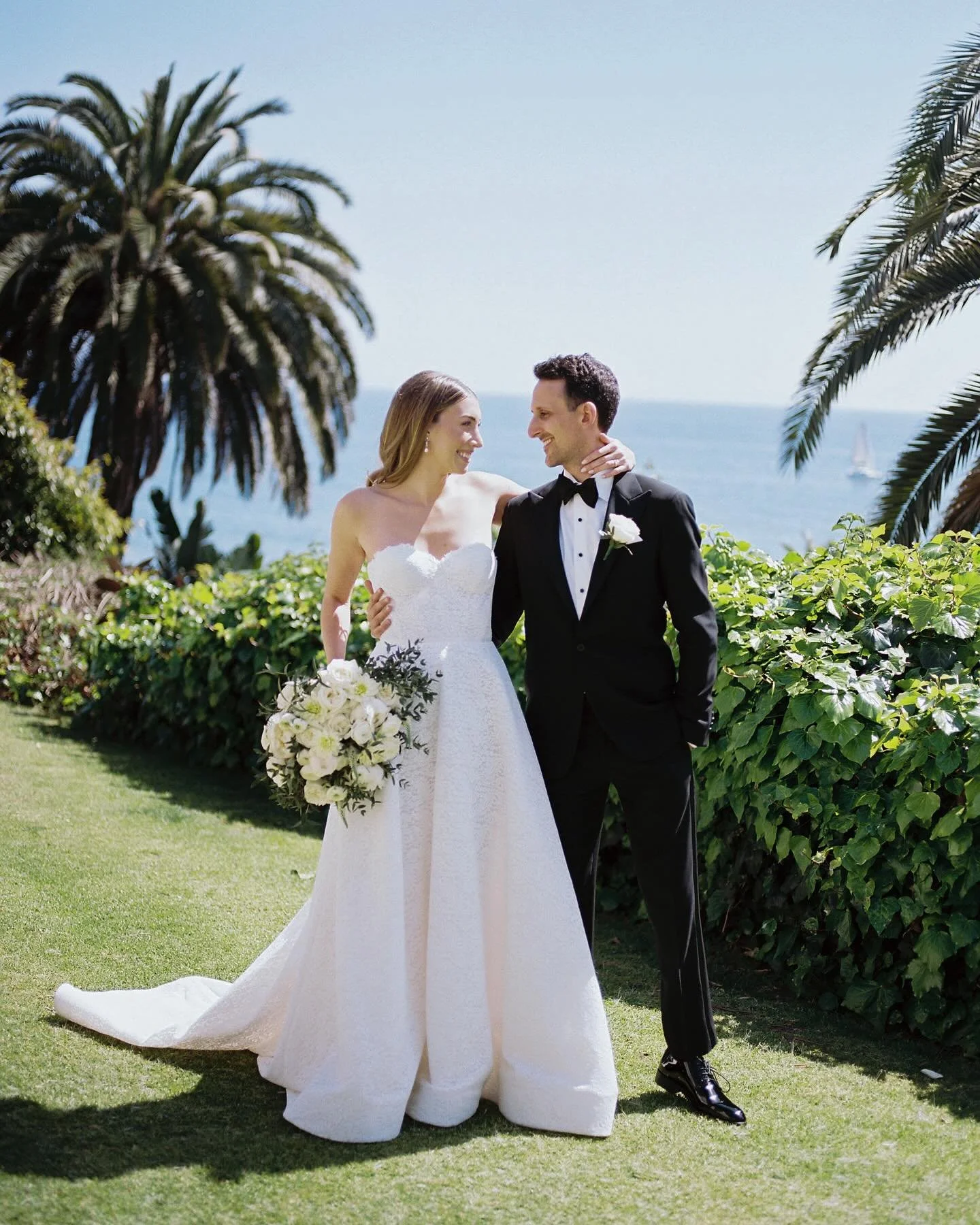 Happy 1-year anniversary to @samdelouya and @bpurdy15 ❤️
I got you guys this photo dump