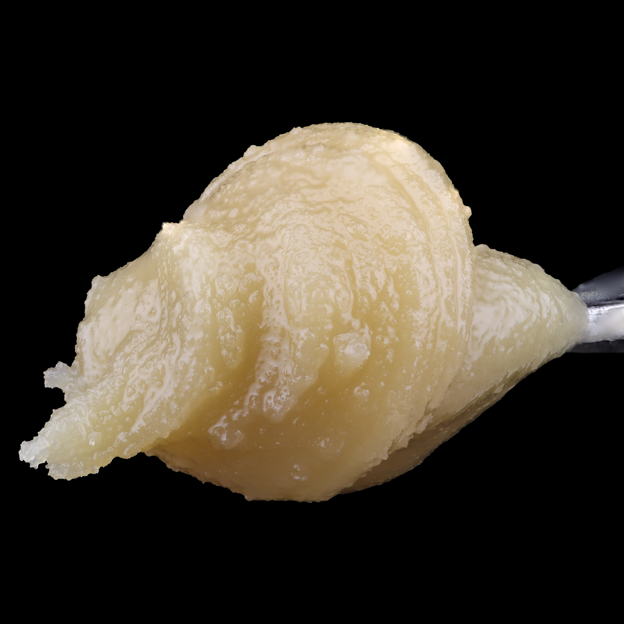 Blue-Bacio-live-rosin-strain-by-Umamii-dab-3