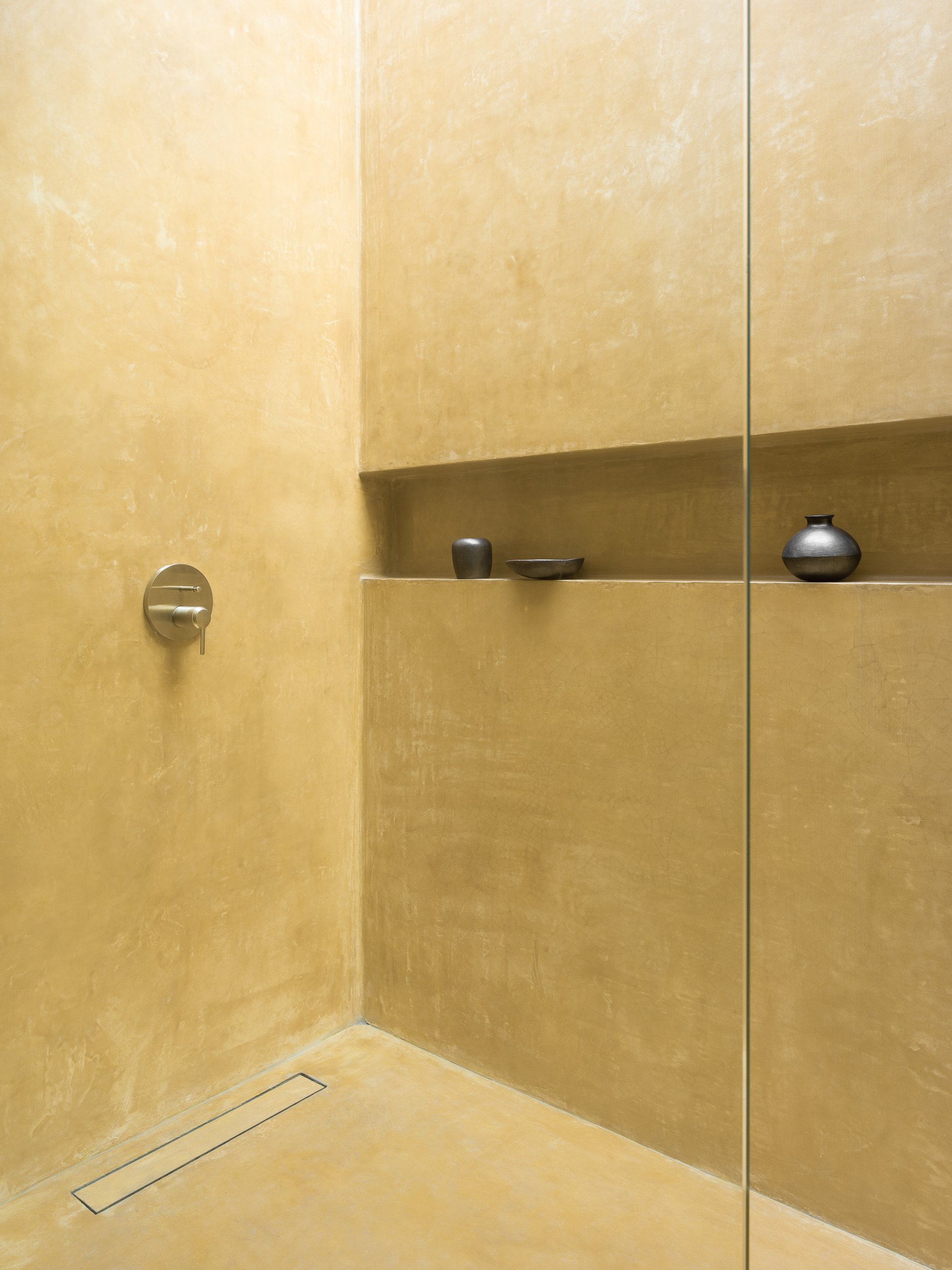 29 Bathroom - Ochre Oxide.jpg