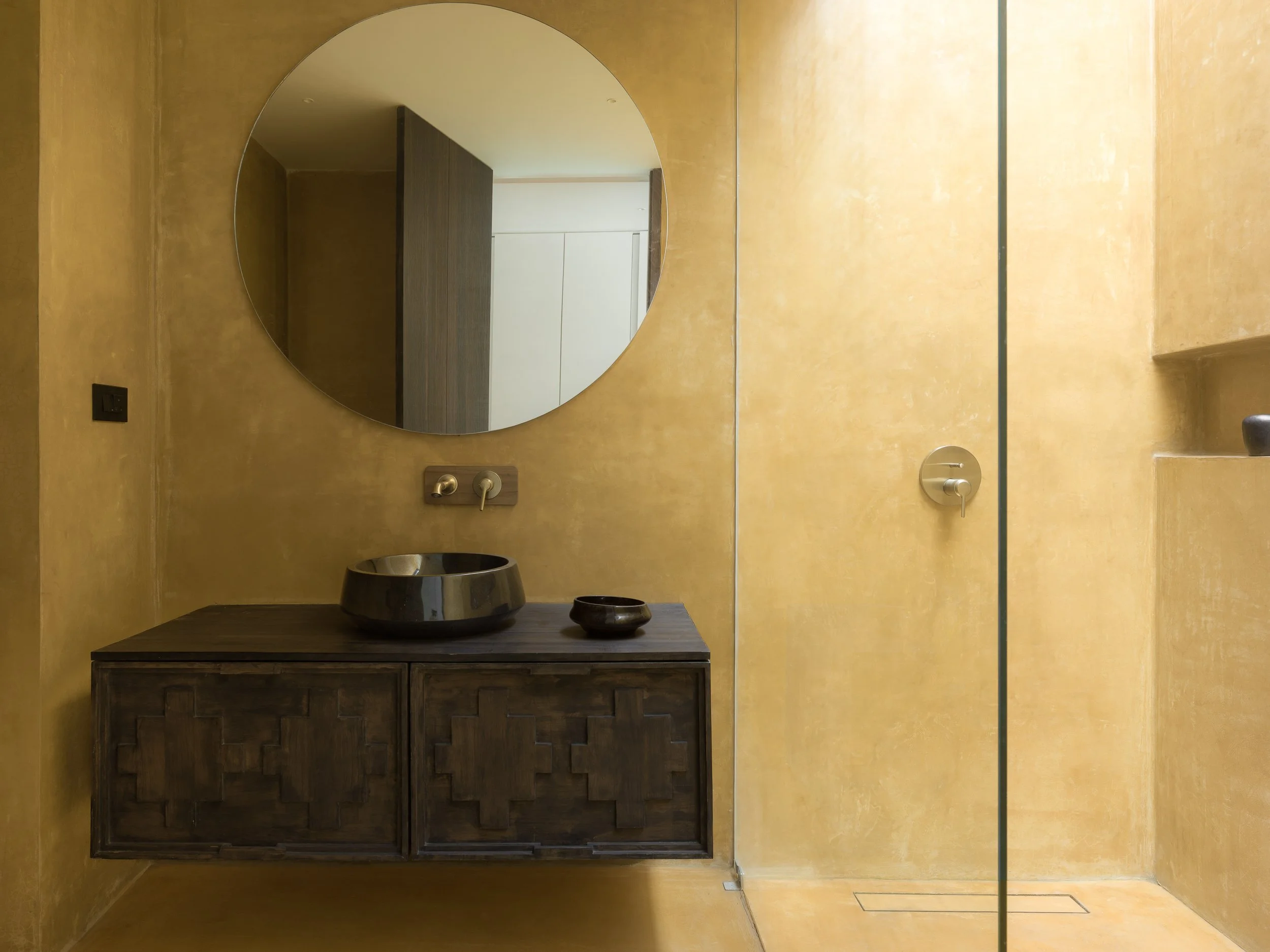 28 Bathroom - Ochre Oxide.jpg