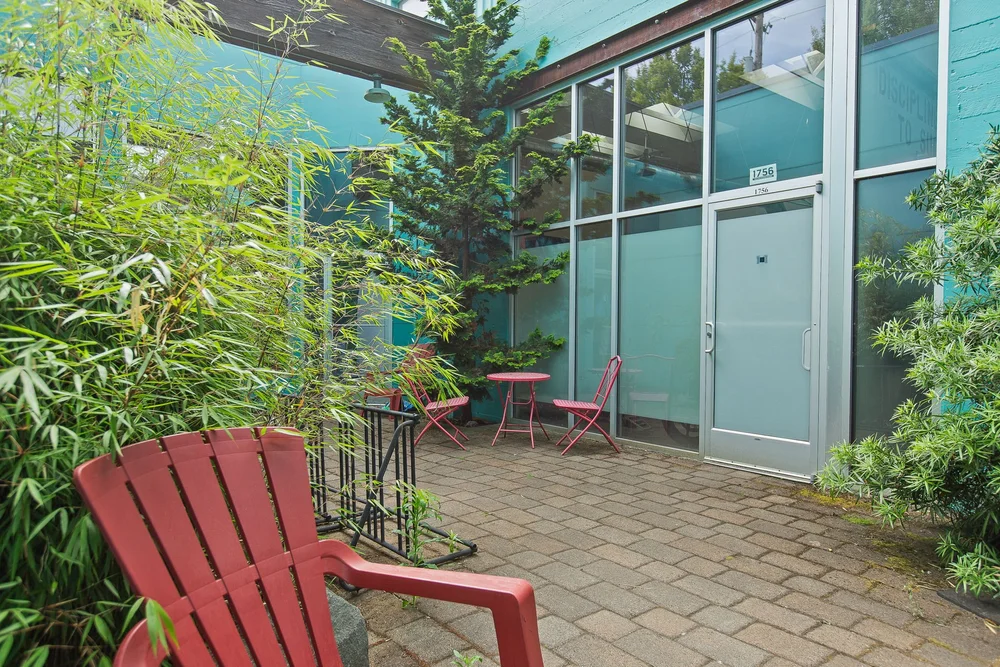 Single-story retail and office building at 1028 NW 18th Avenue