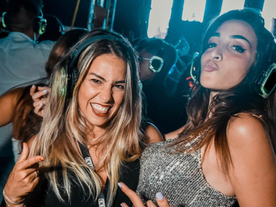 How Does Silent Disco Work? A Simple Guide for First-Timers