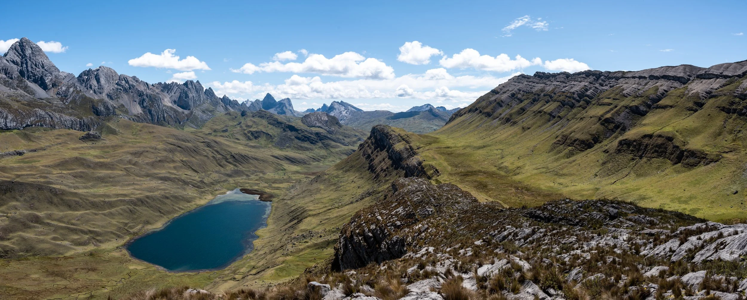 The views from Laguna Mitococha, our first campsite, and the surrounding valleys were spectacular. On our second day, we took the Alpine Circuit, passing over the small lake of Alcaycocha before rejoining the official trail. The Circuito Alpino, a hi