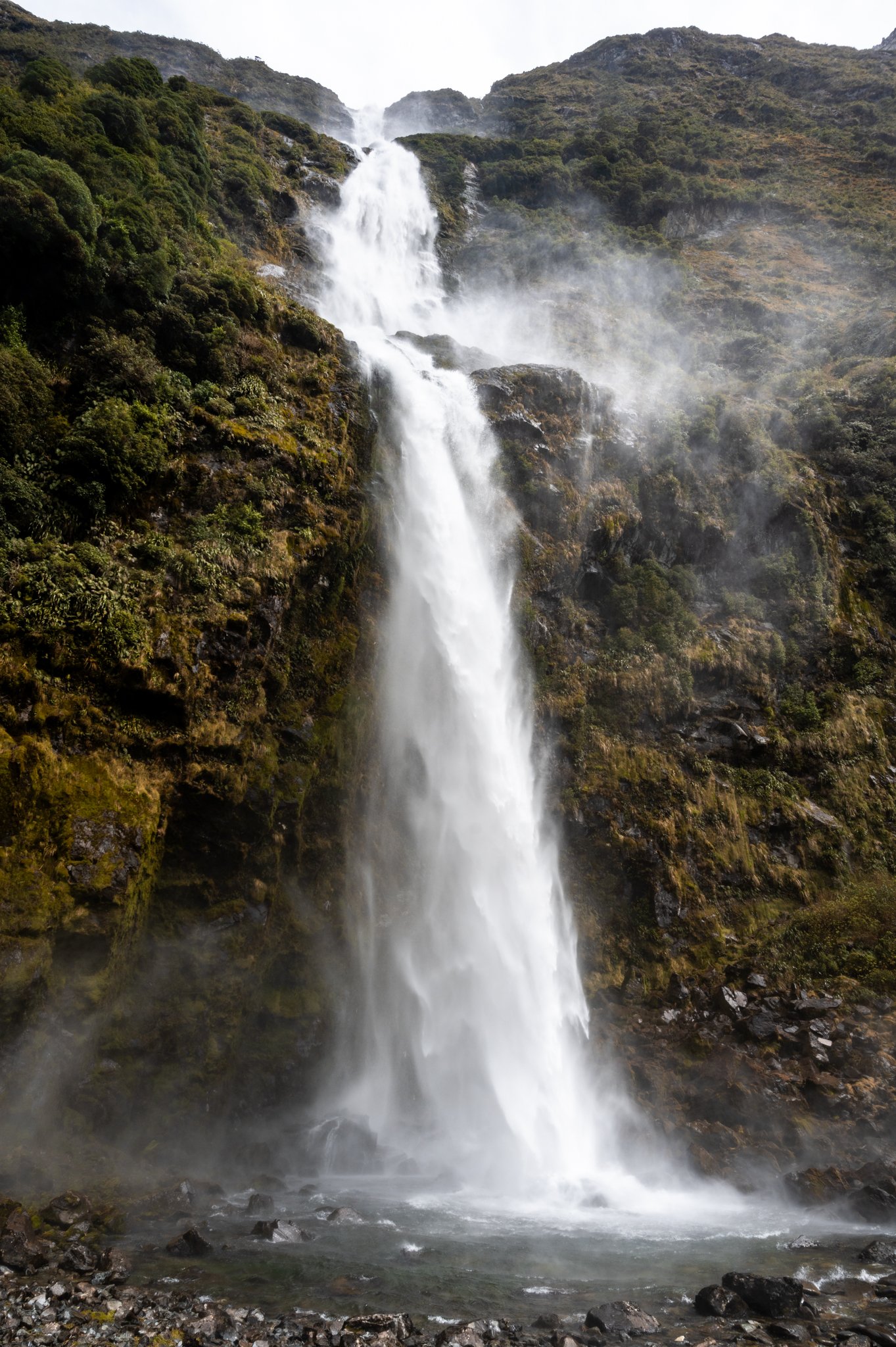 Southern Falls, a staggering 580 meters tall and fed by water from Lake Quill above, was once believed to be the highest waterfall in New Zealand.