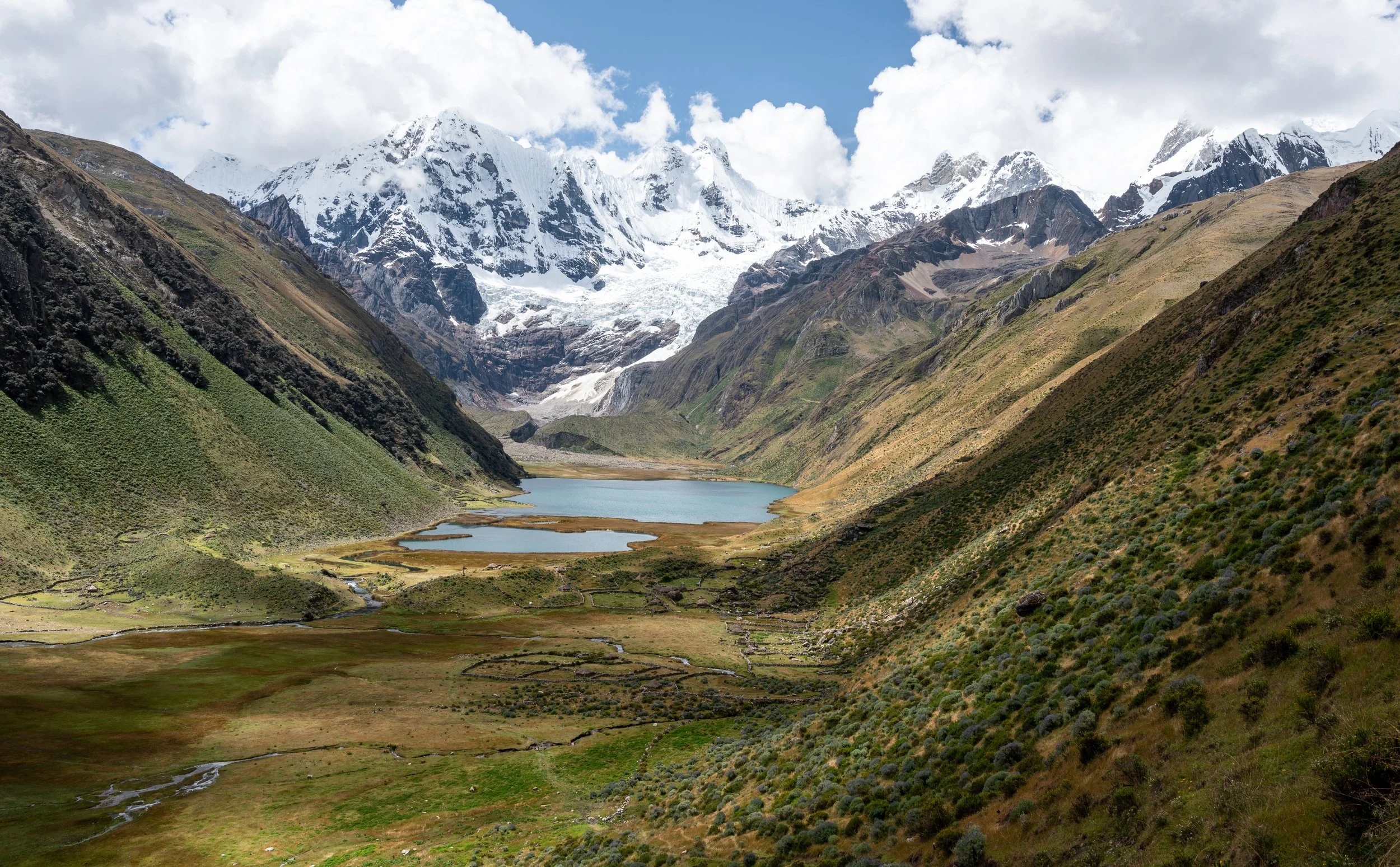 On our last night, we camped by the stunning shores of Lake Jahuacocha. The breathtaking view was so compelling that Marco decided to alter his plans and join us for the final stretch, crossing the Rondoy Pass the following day.